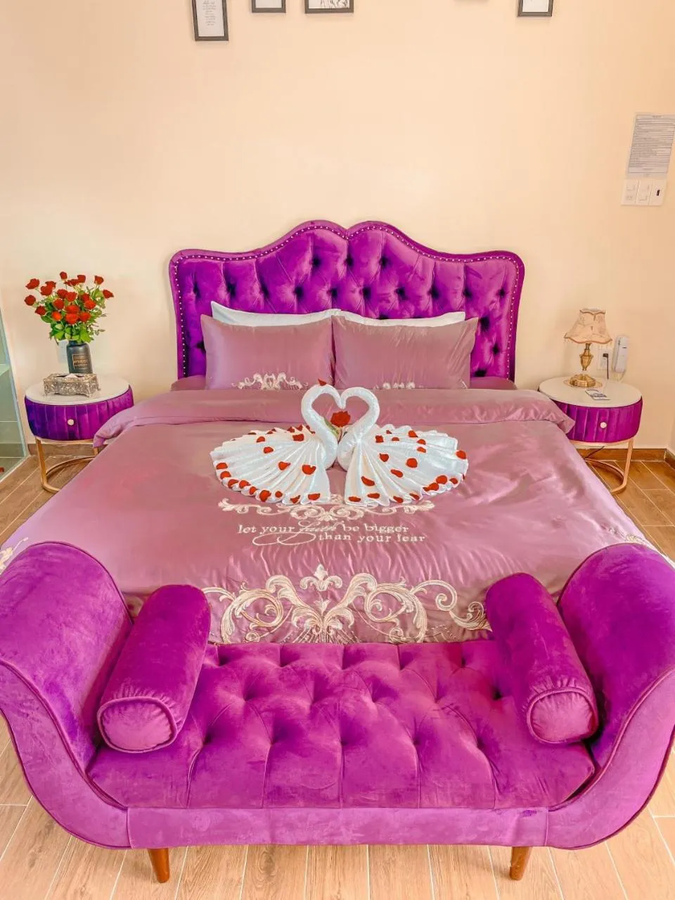 Bed in SHIN VILLAGE HOTEL