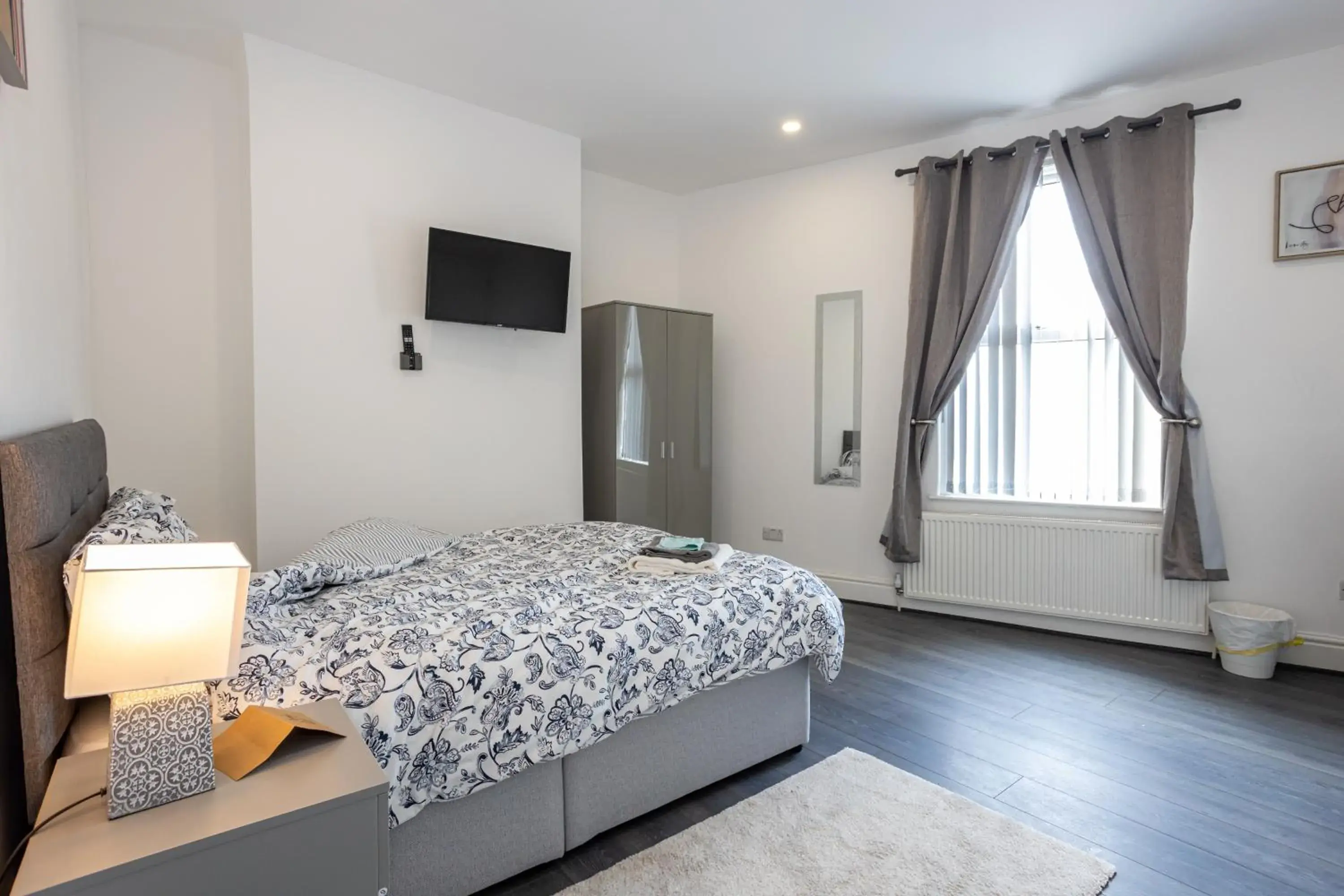 Deluxe Double Room with Shower in TCO Luxury House Deluxe Double Room with Shower in TCO Luxury House