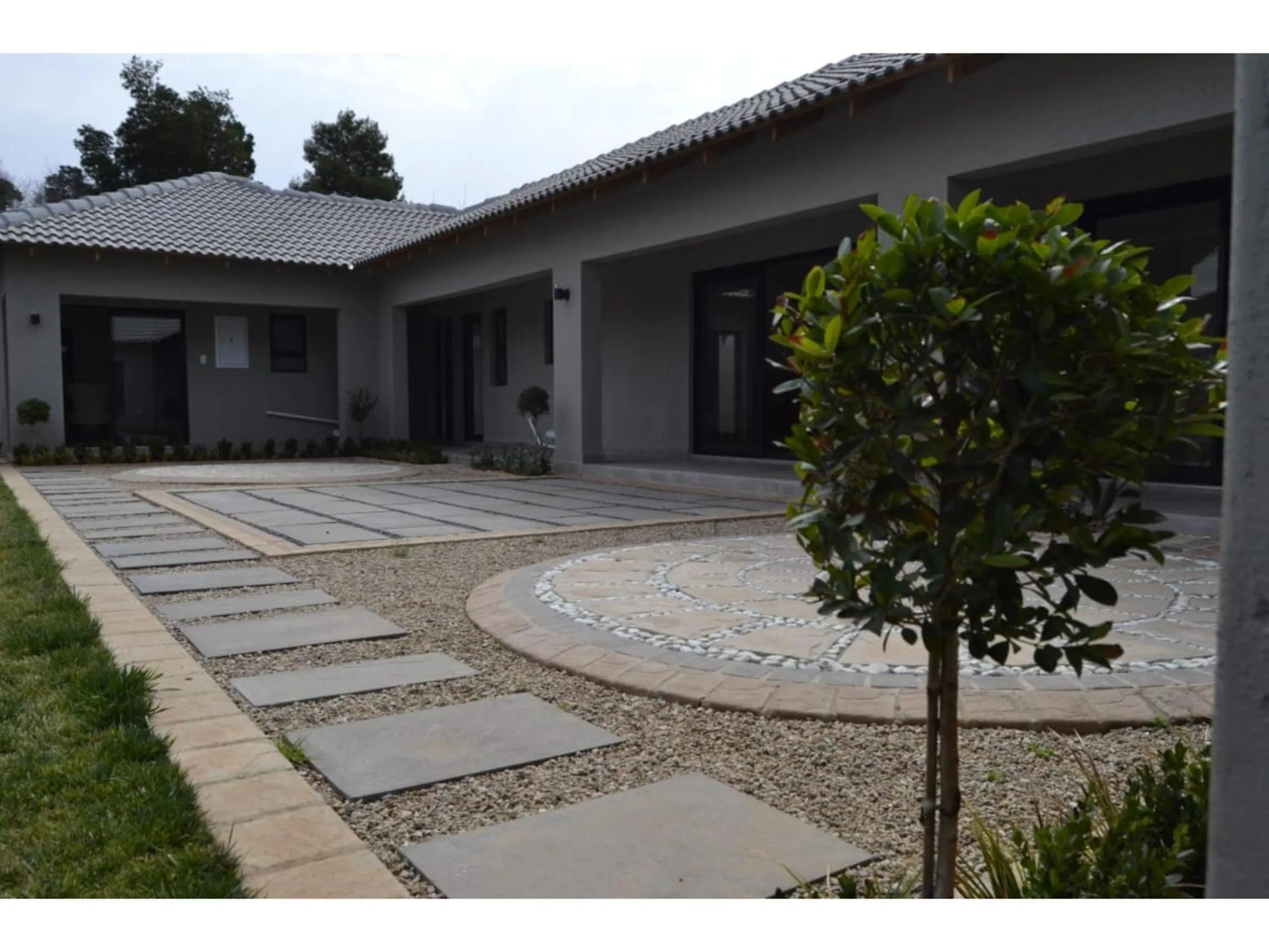 Facade/entrance in Furaha Guest Lodge