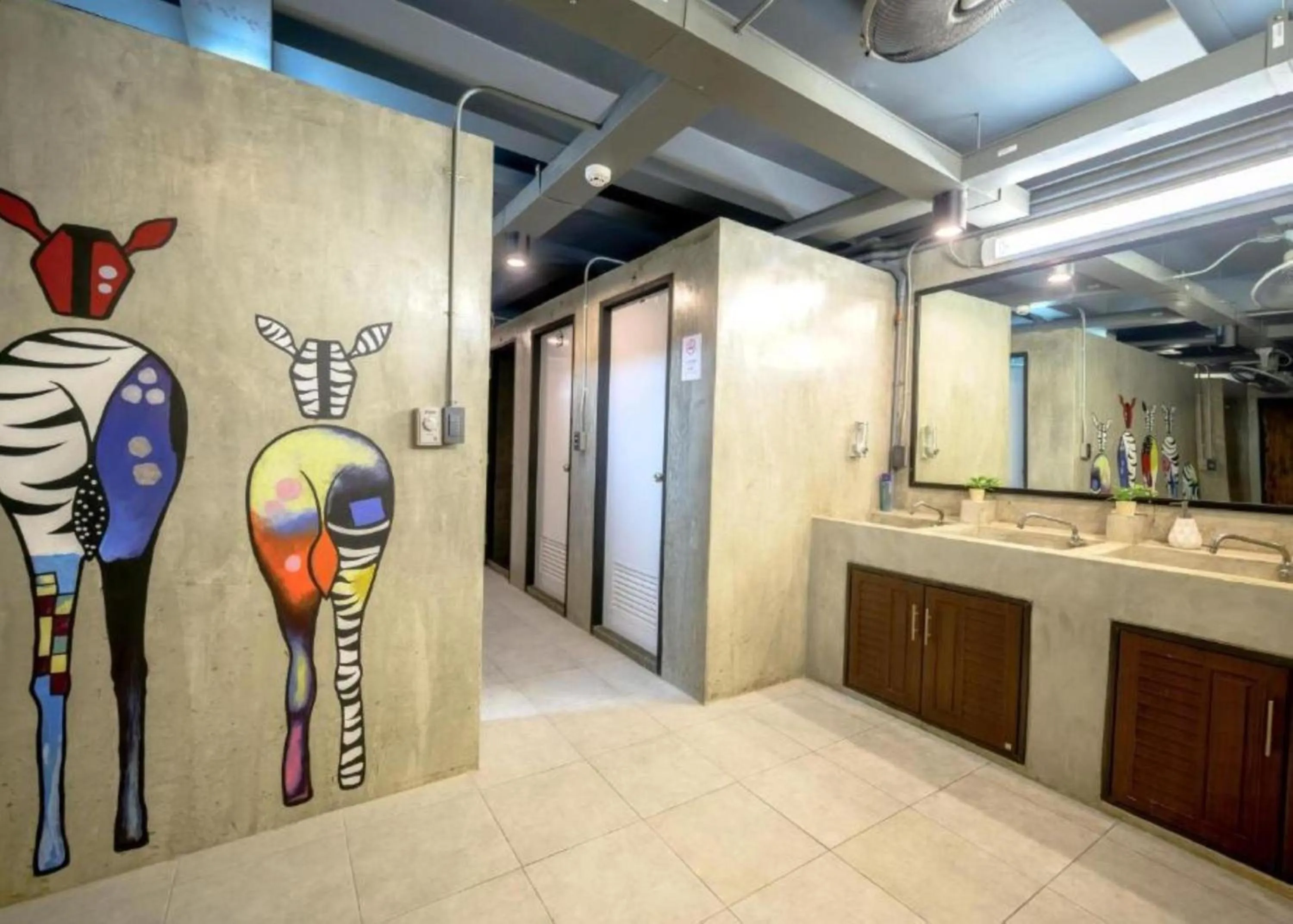 Bathroom in Episode 11 Hostel Sukhumvit