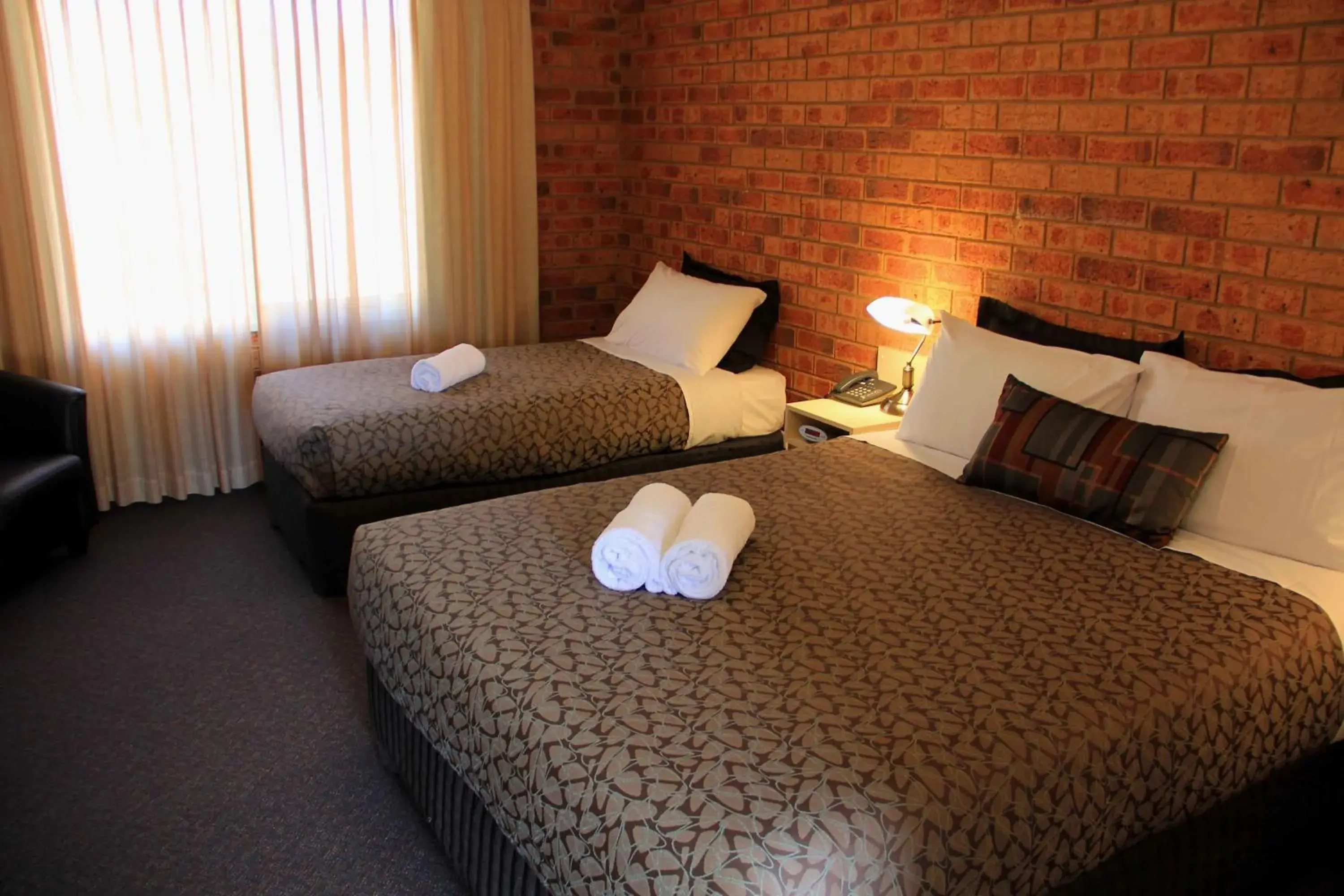 Twin Room in Broadford Sugarloaf Motel Twin Room in Broadford Sugarloaf Motel