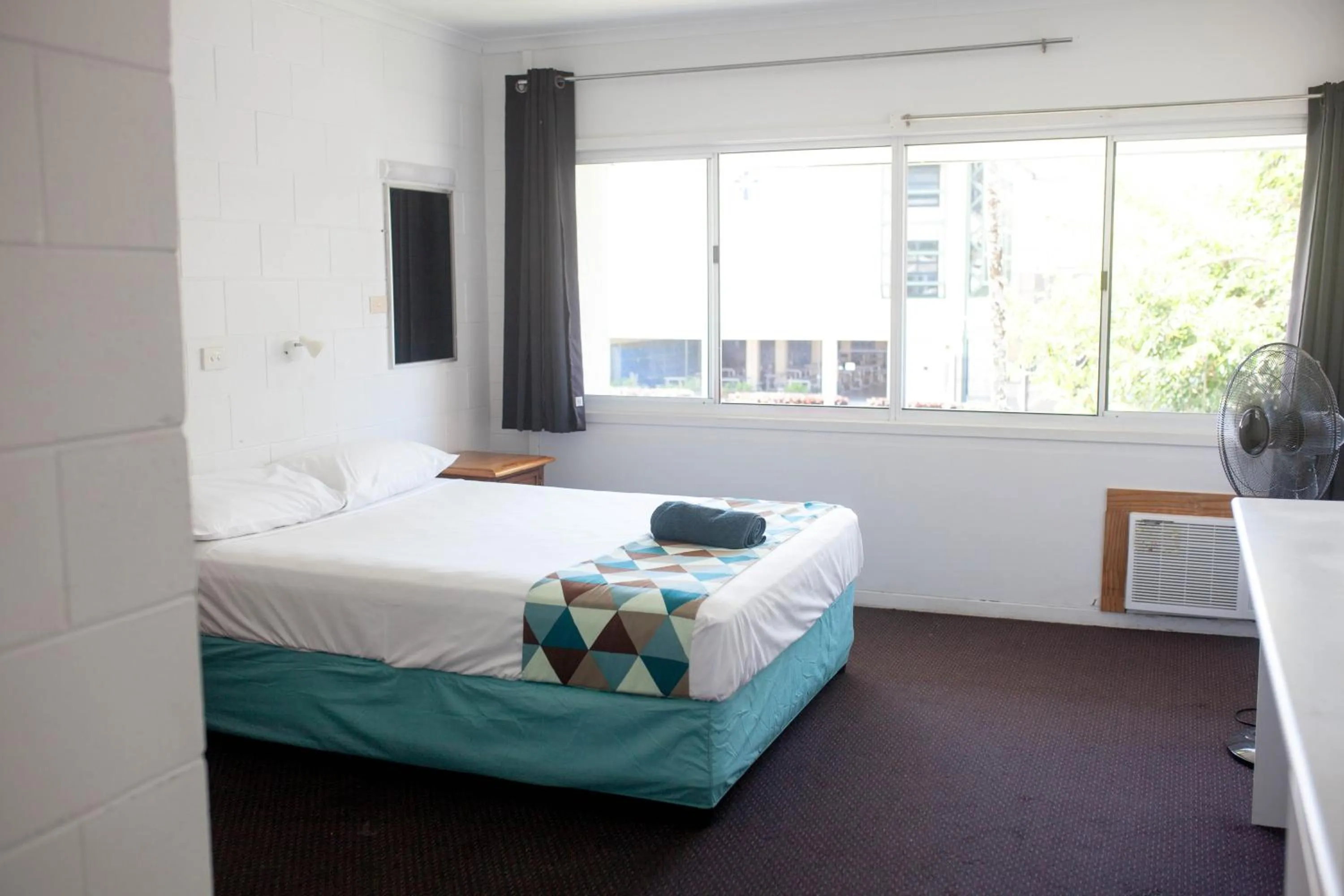 Bed in Cairns City Motel