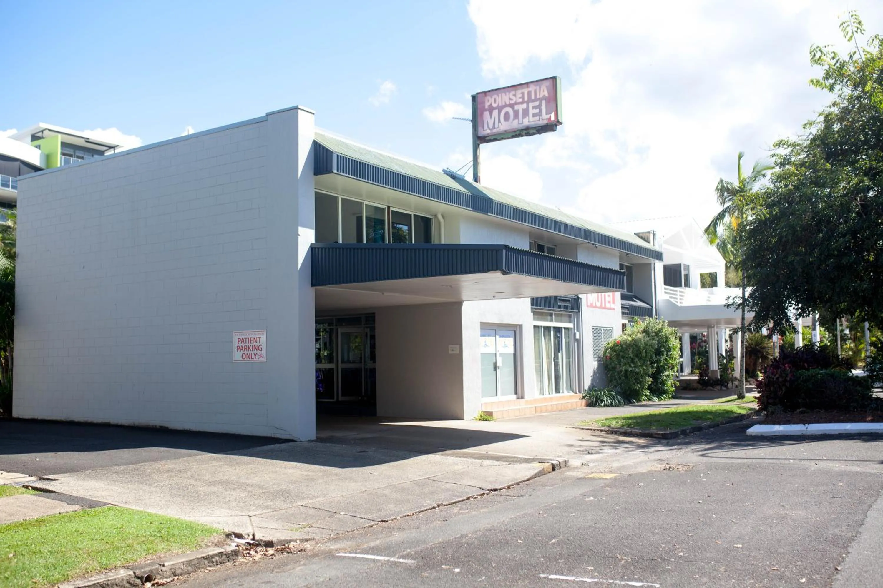 Property building in Cairns City Motel