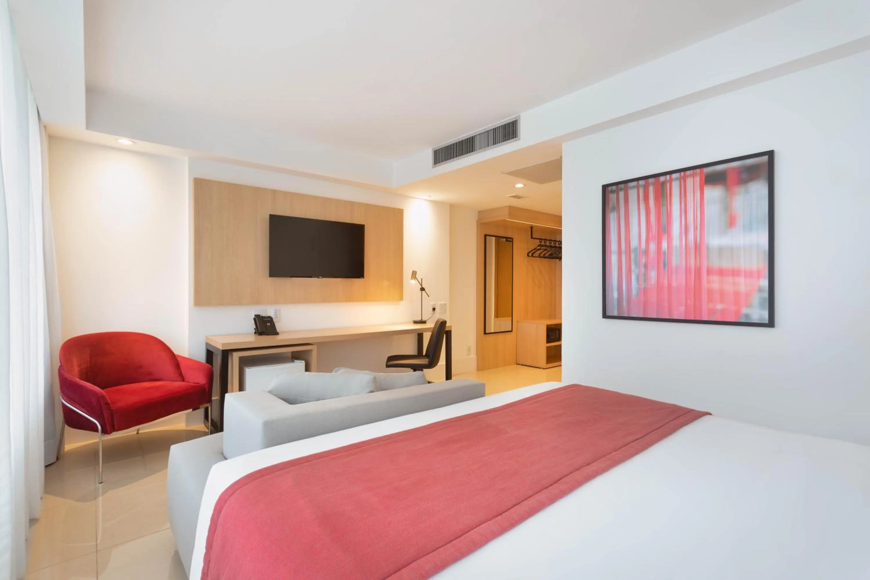 Bedroom, Bed in Ramada by Wyndham Brasilia Alvorada