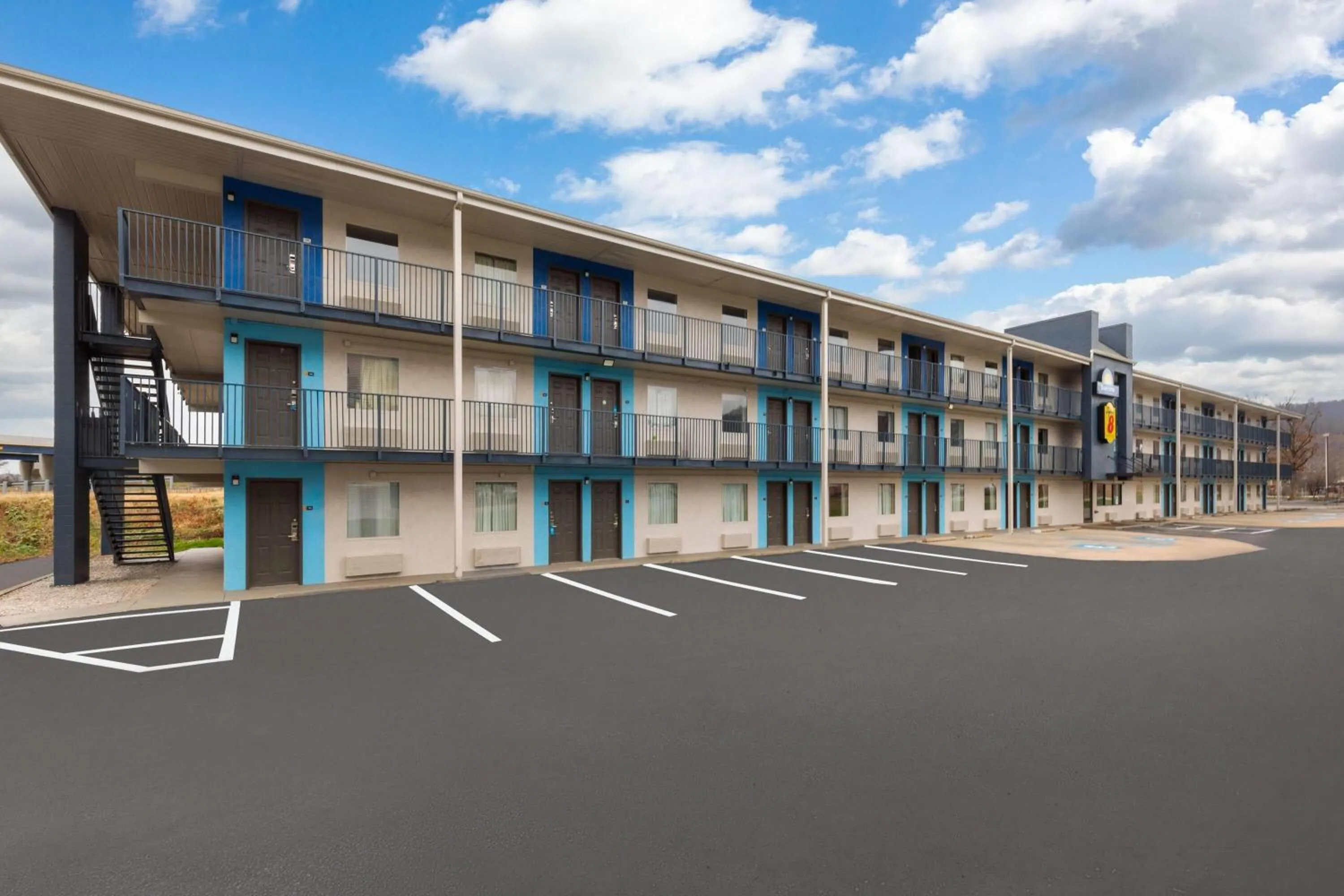 Property building in Super 8 by Wyndham Charleston WV