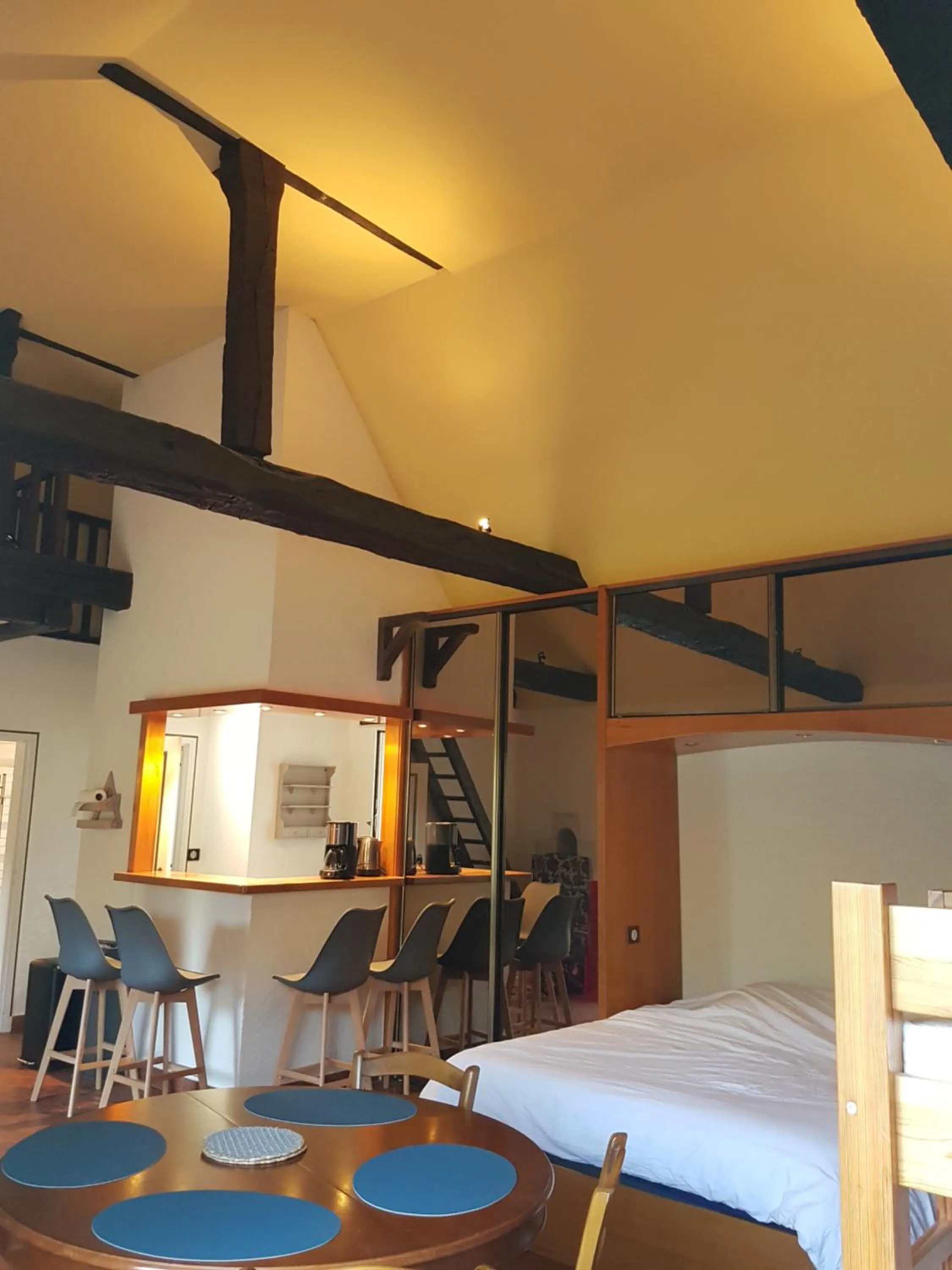 Photo of the whole room, Bed in Le Moulin du Châtelier