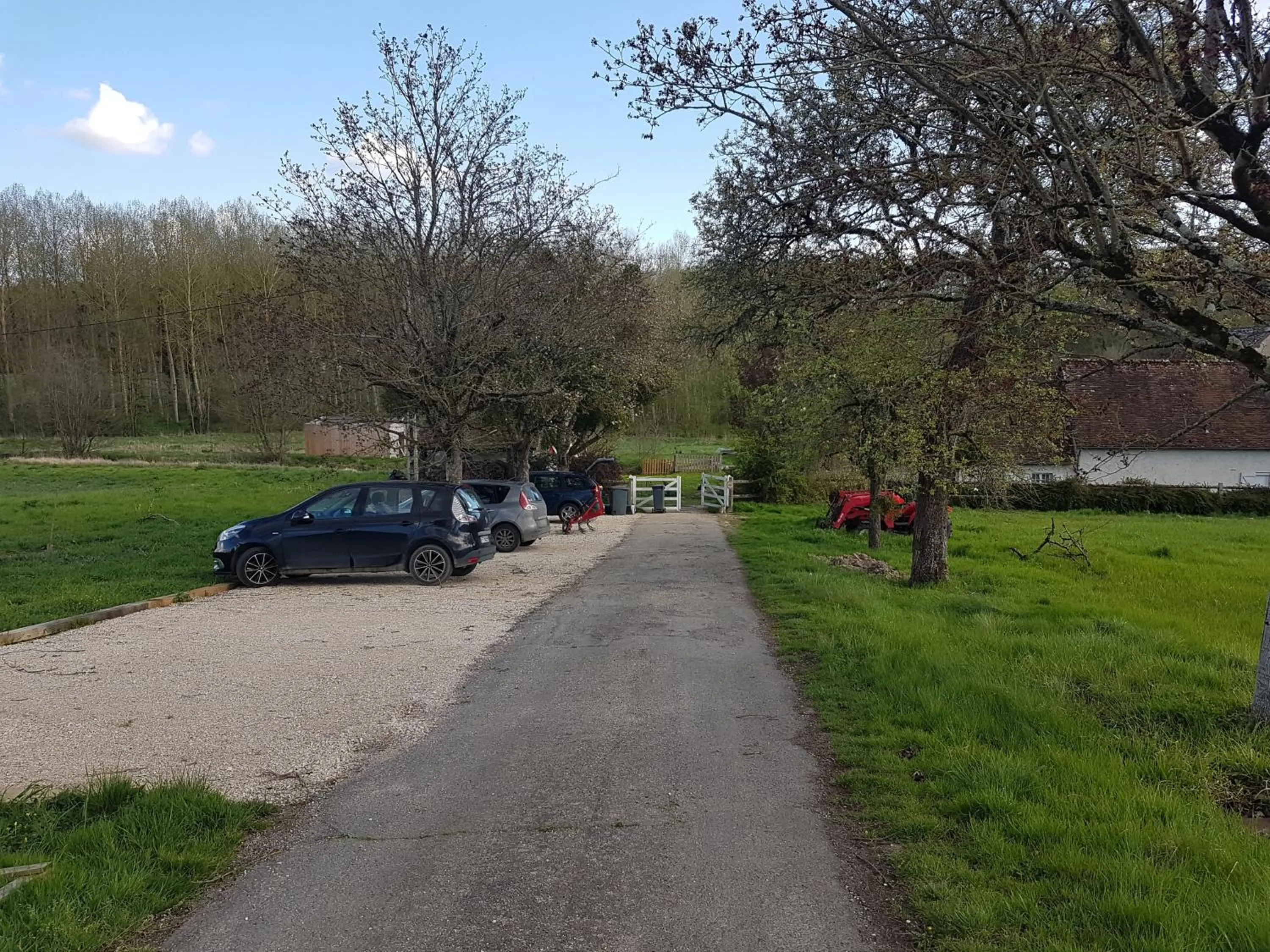 Parking in Le Moulin du Châtelier