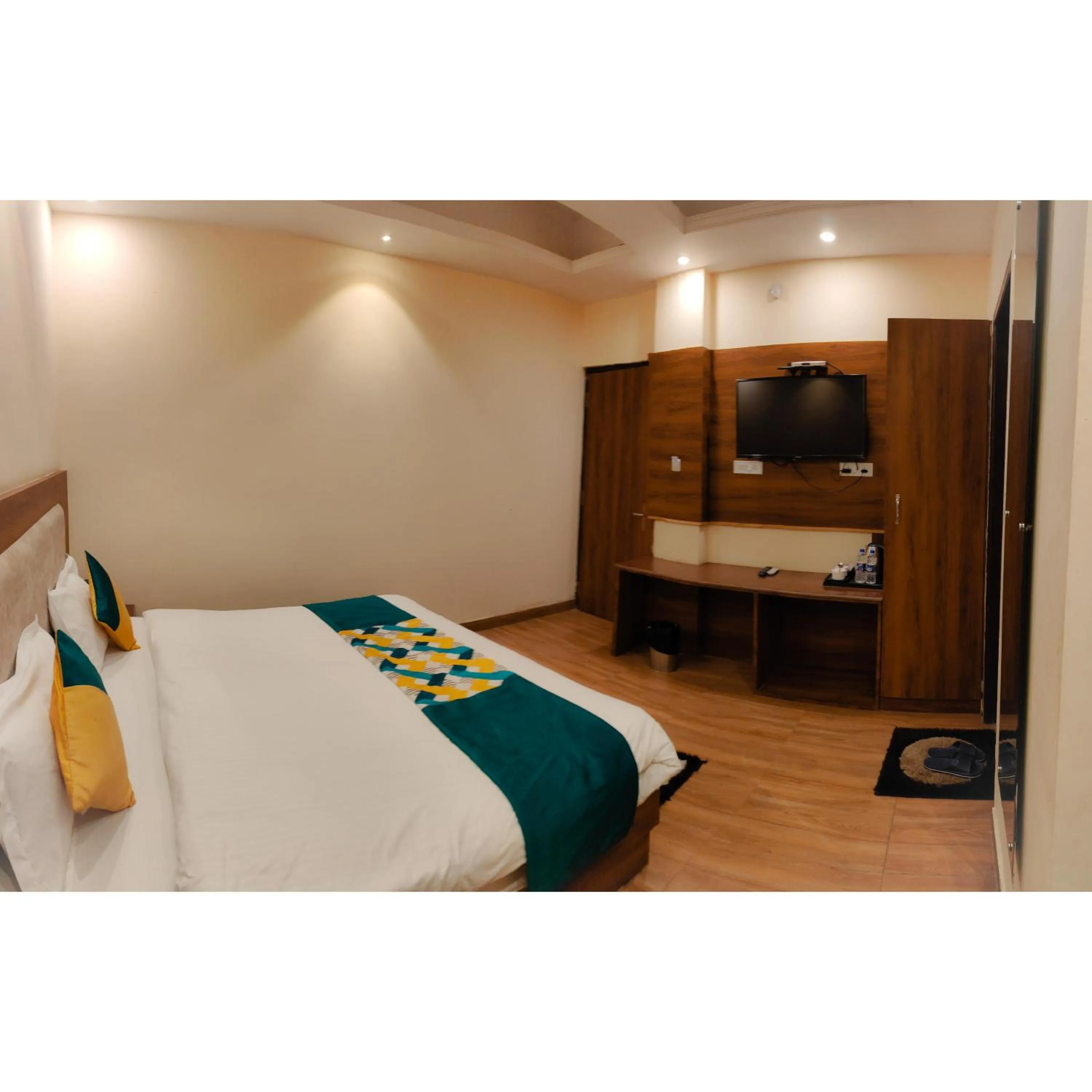 Lobby or reception, Bed in The Royal Bhumesh