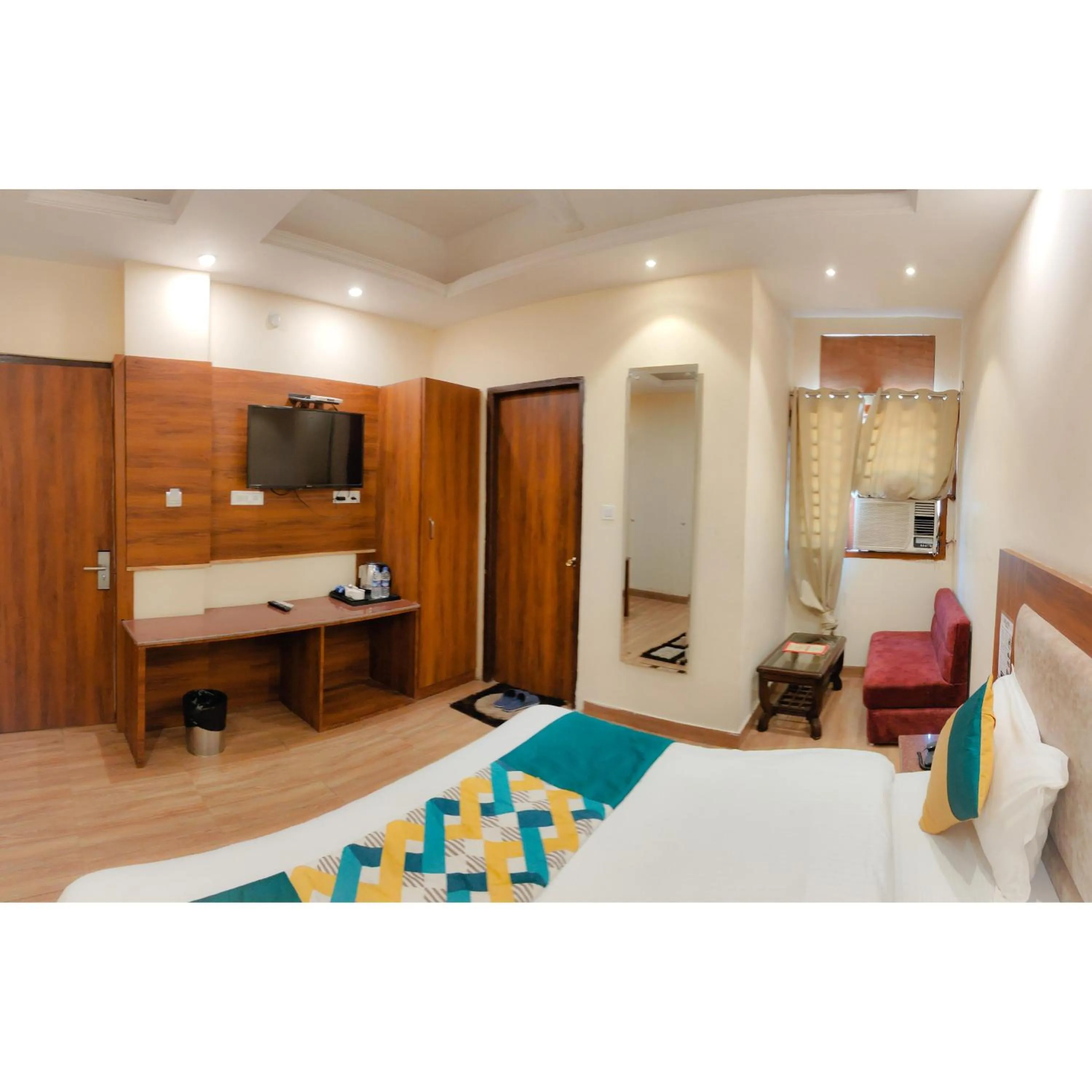 Bedroom, Bed in The Royal Bhumesh