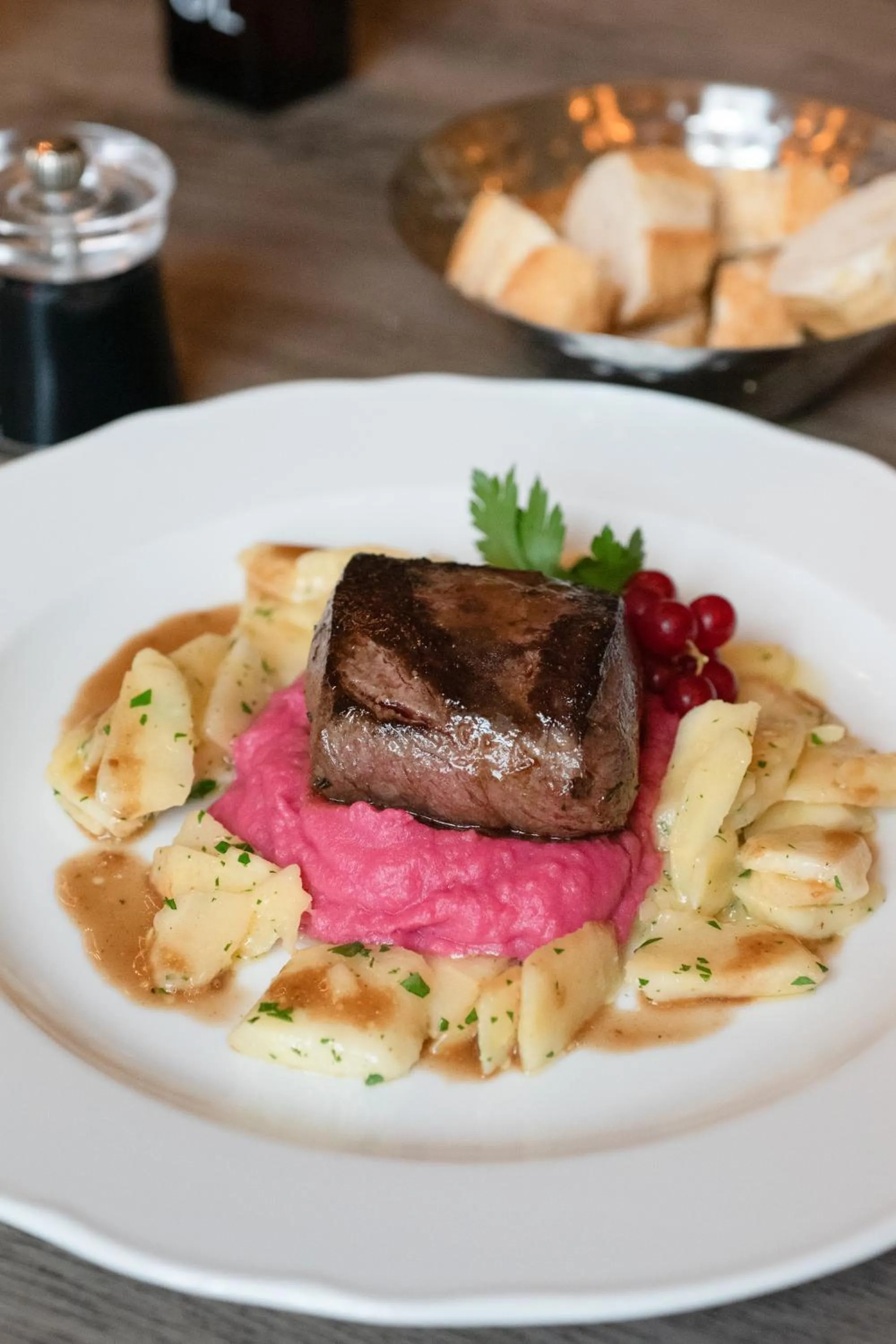 Restaurant/places to eat in Hotel Schloss Rattey