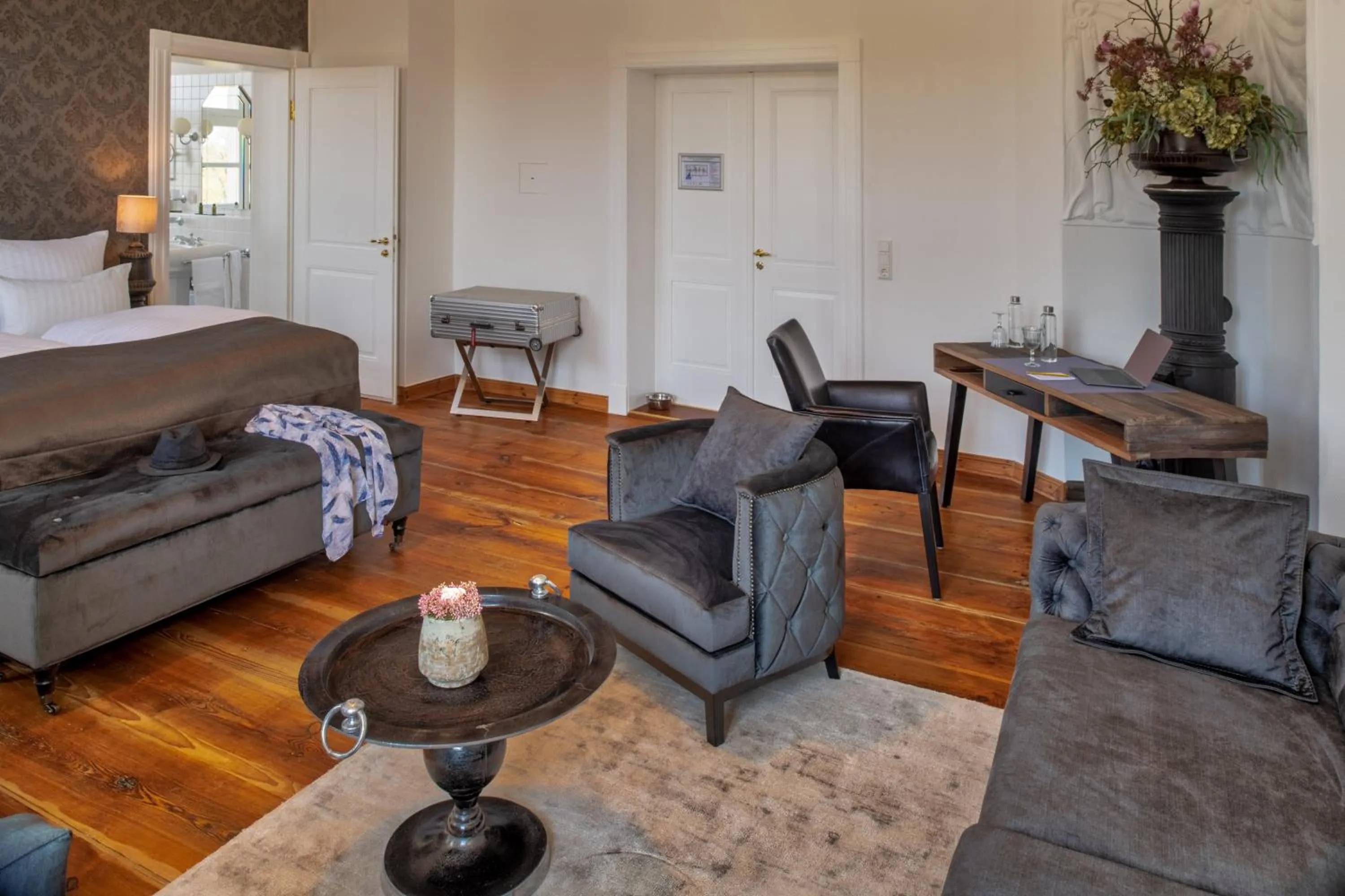 Photo of the whole room in Hotel Schloss Rattey