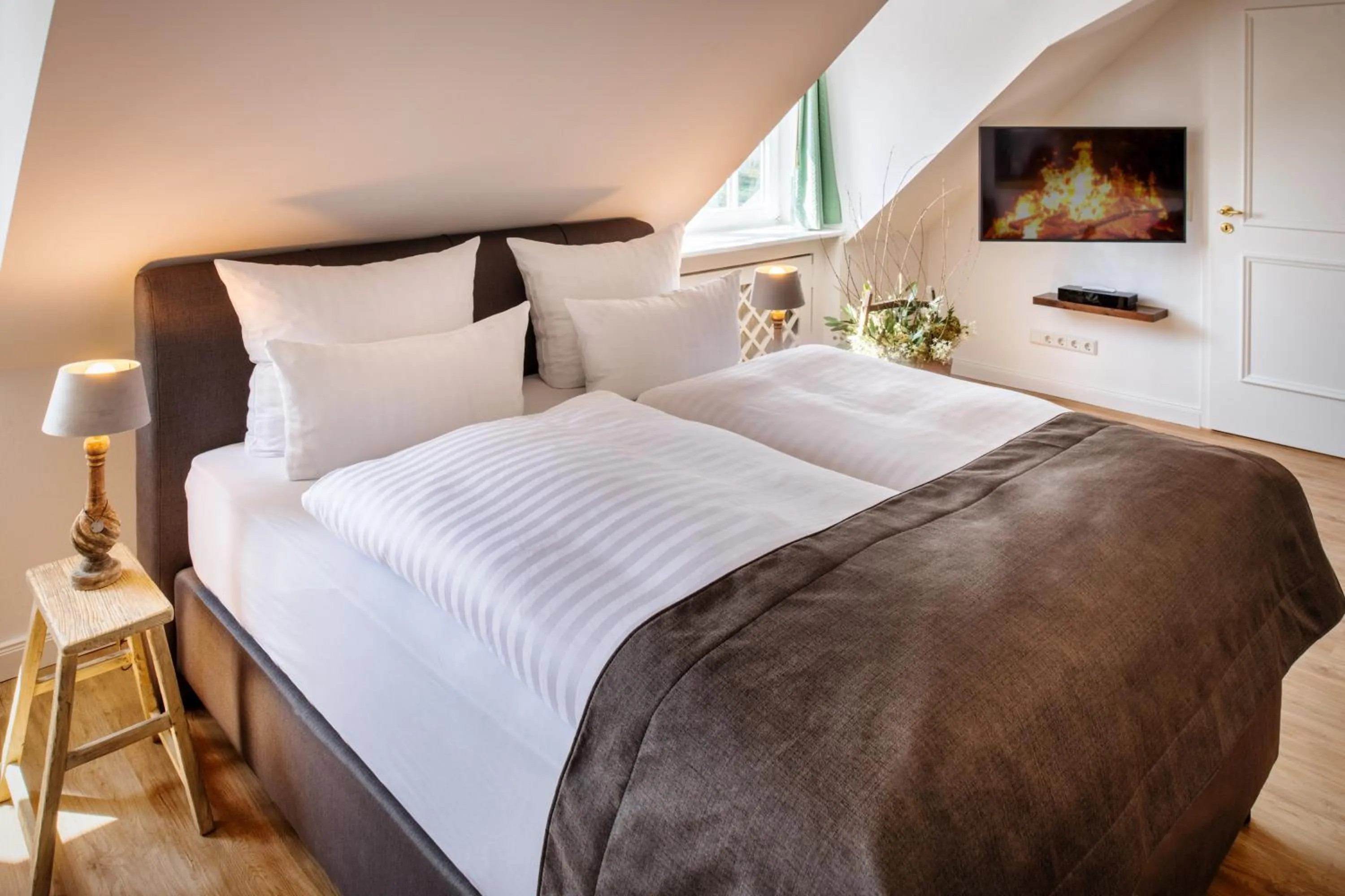 Bed in Hotel Schloss Rattey