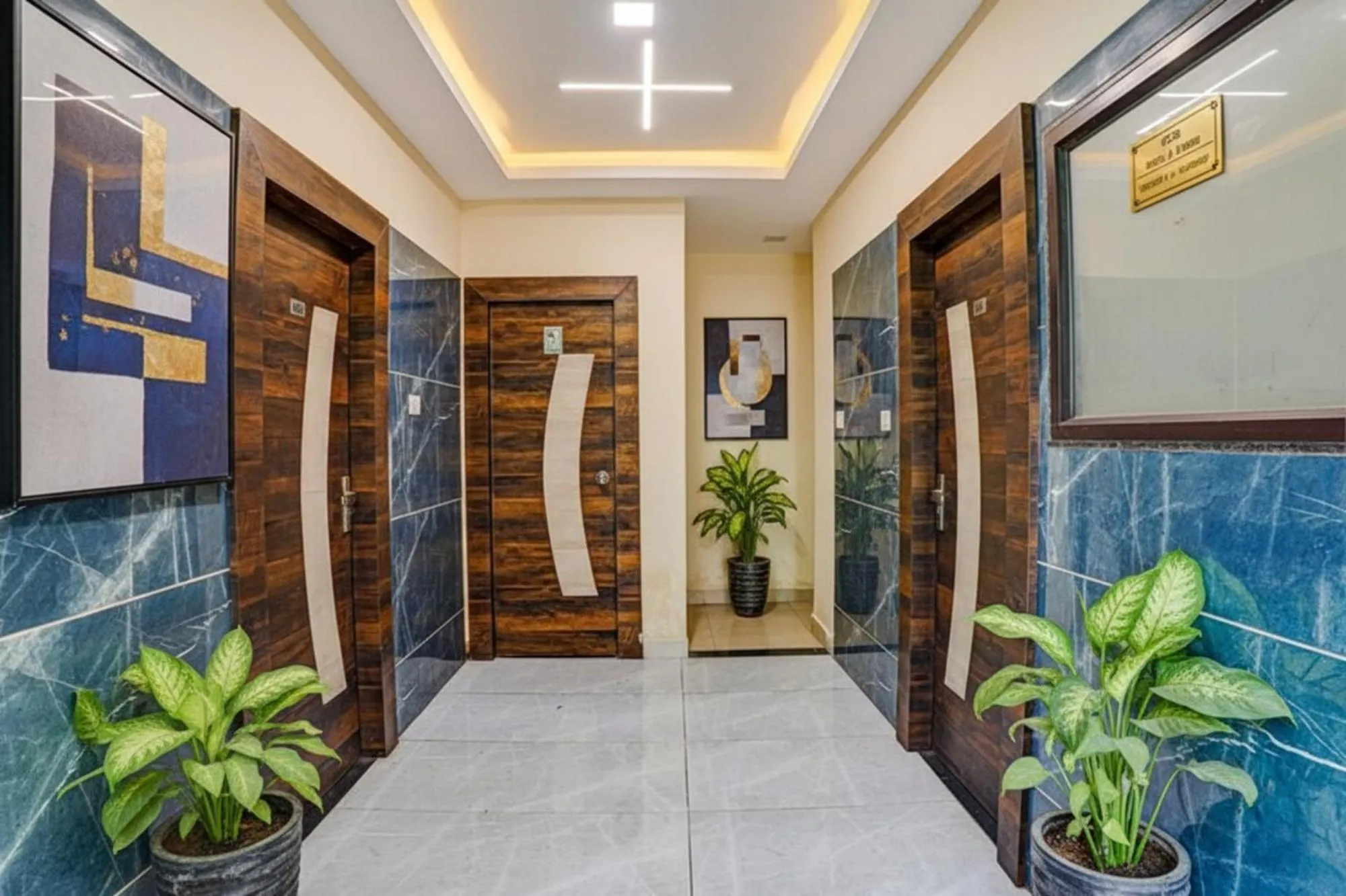 Lobby or reception in FabHotel Brij Residency