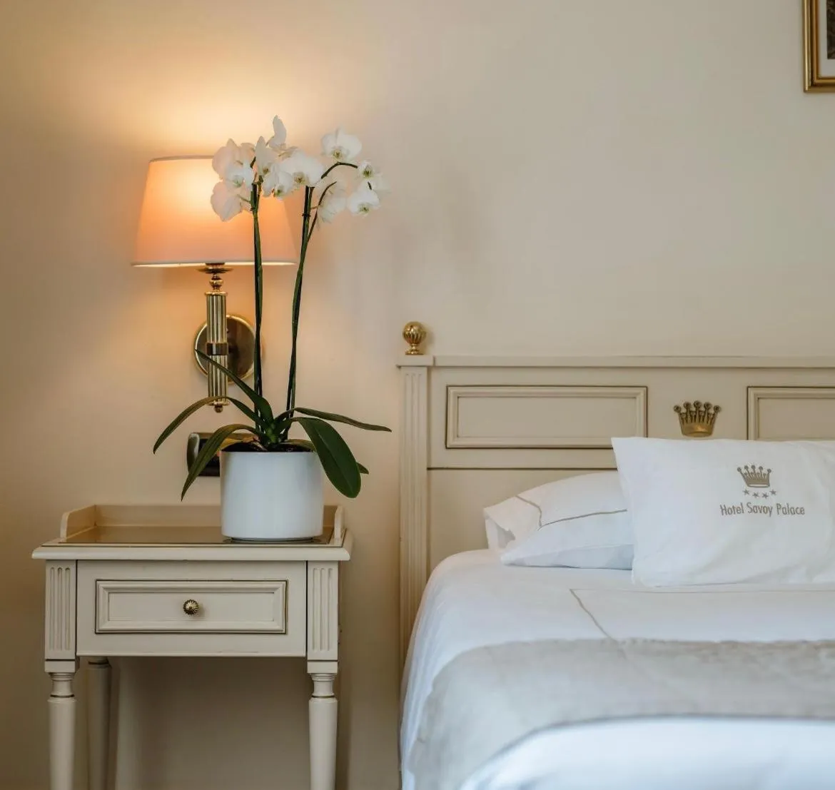 Bedroom, Bed in Hotel Savoy Palace