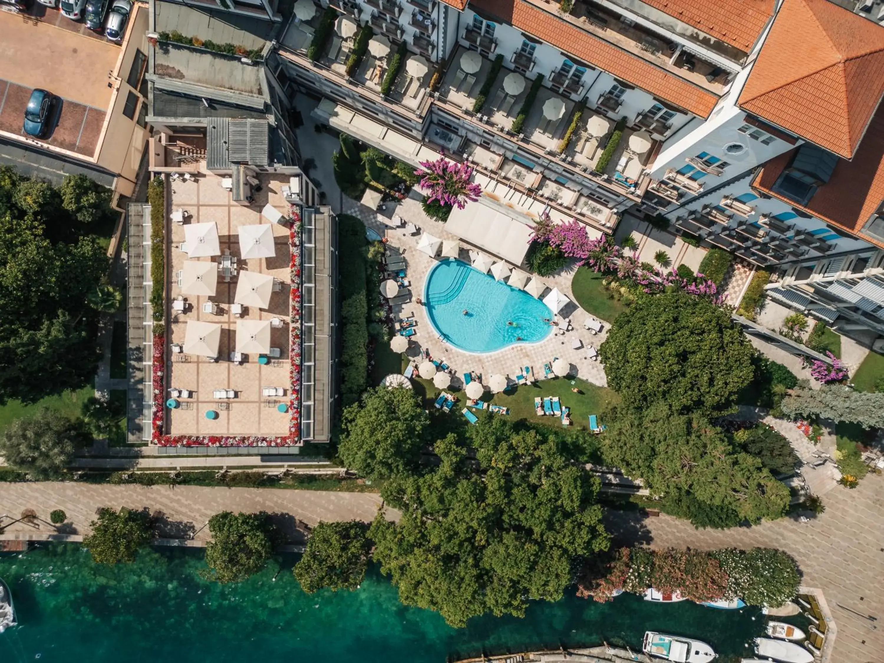 Property building in Hotel Savoy Palace Property building in Hotel Savoy Palace