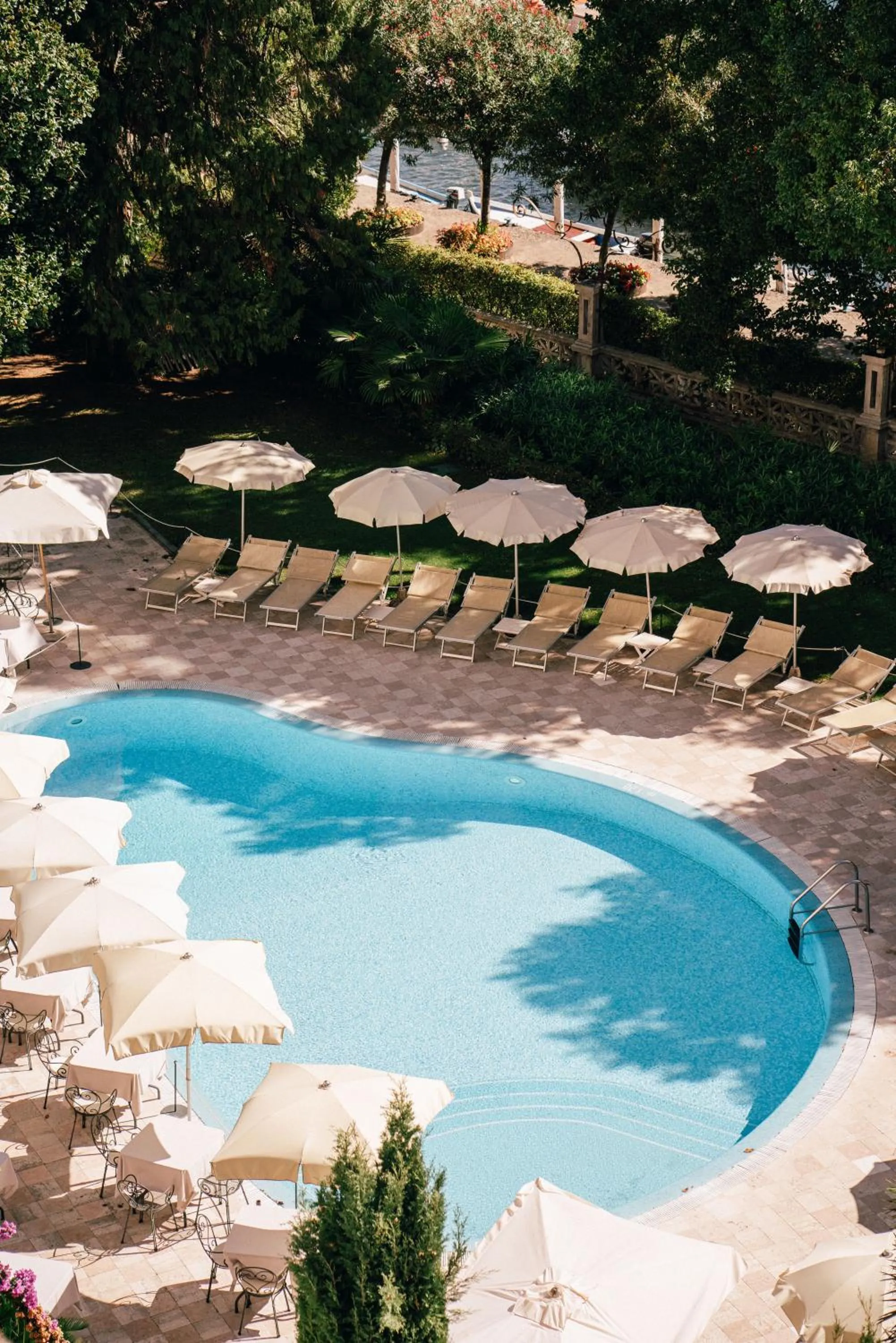 Swimming pool in Hotel Savoy Palace