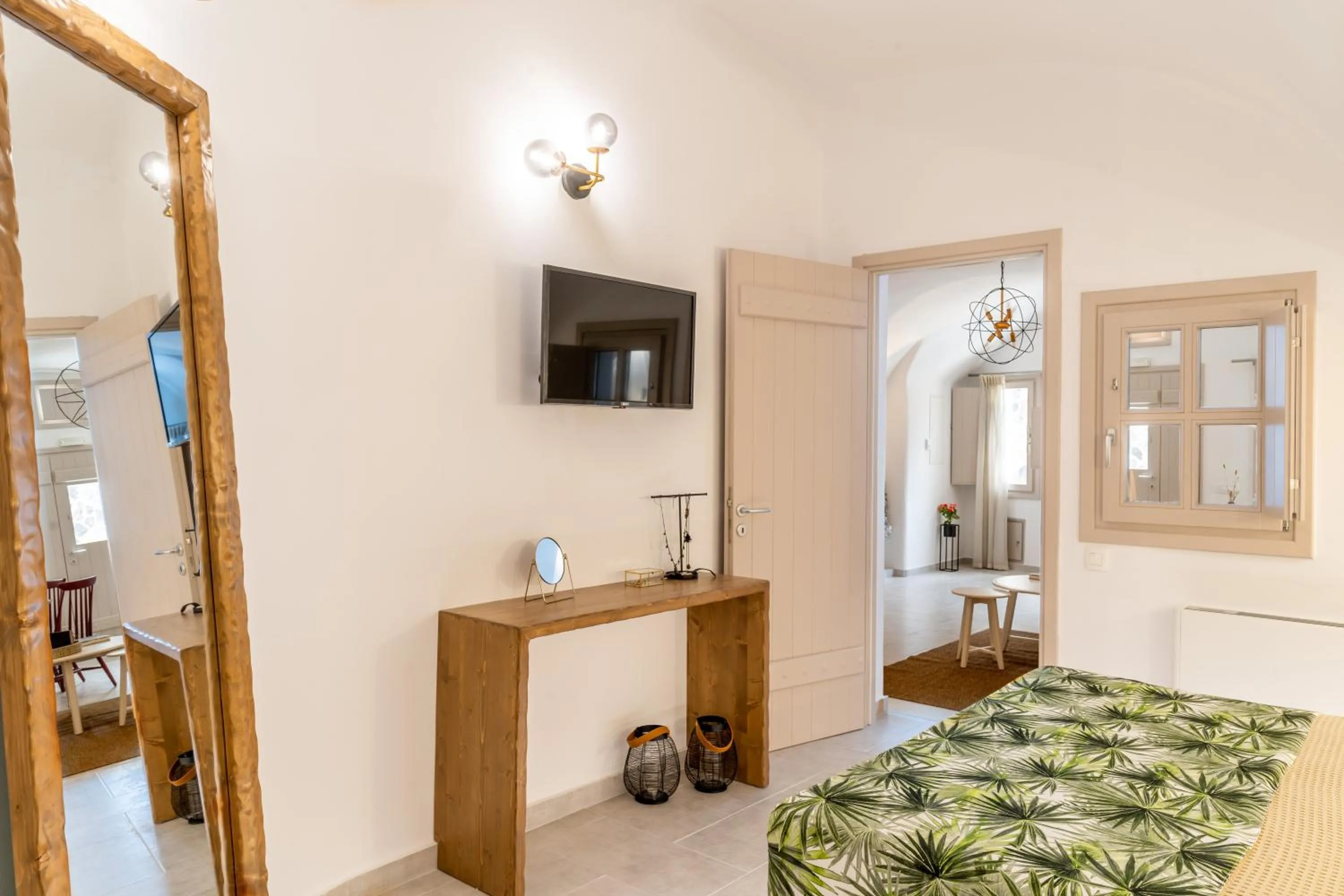 TV and multimedia, Bed in Wine and Yard Caves