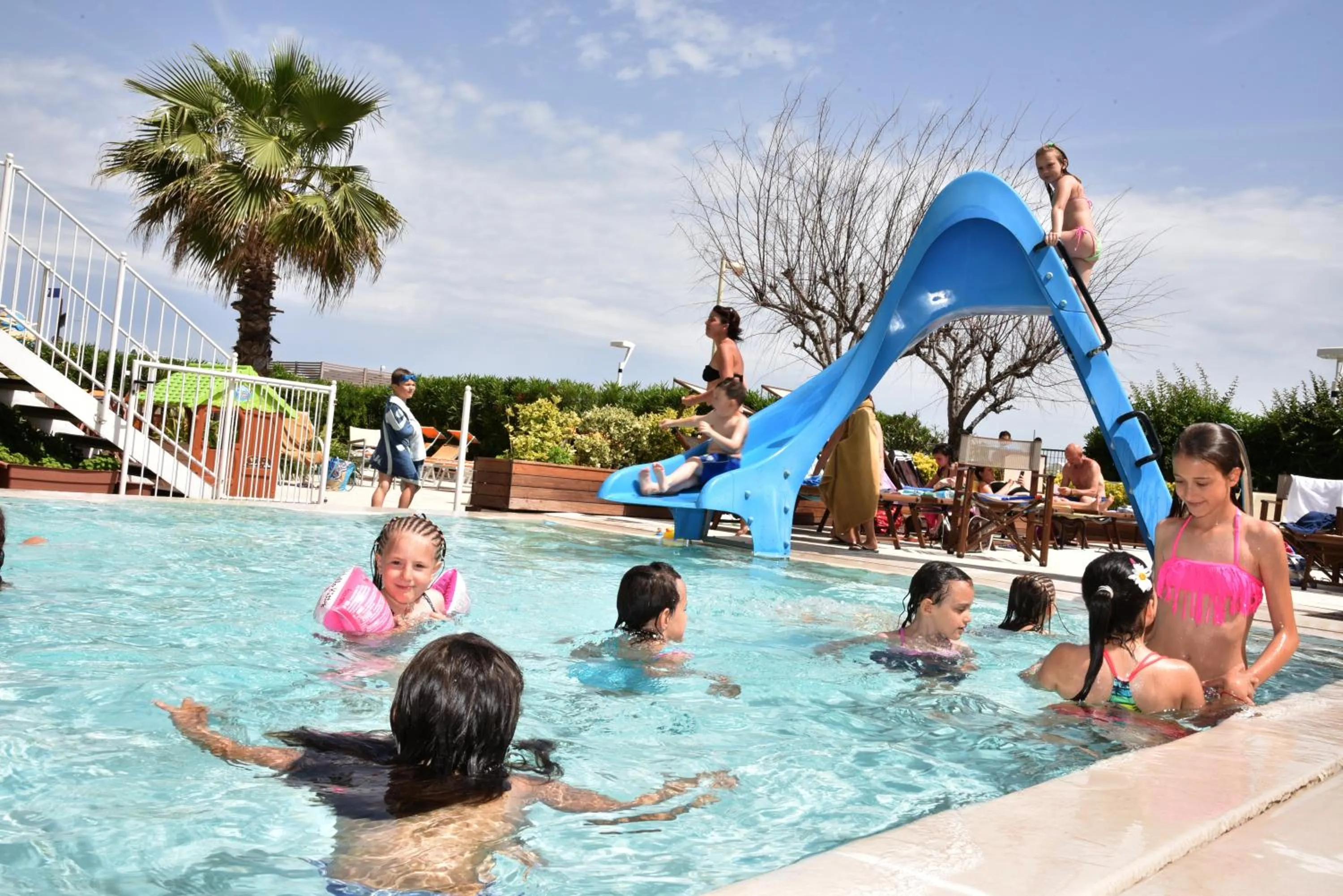 Swimming pool in Hotel Fedora Riccione - FRONTE MARE