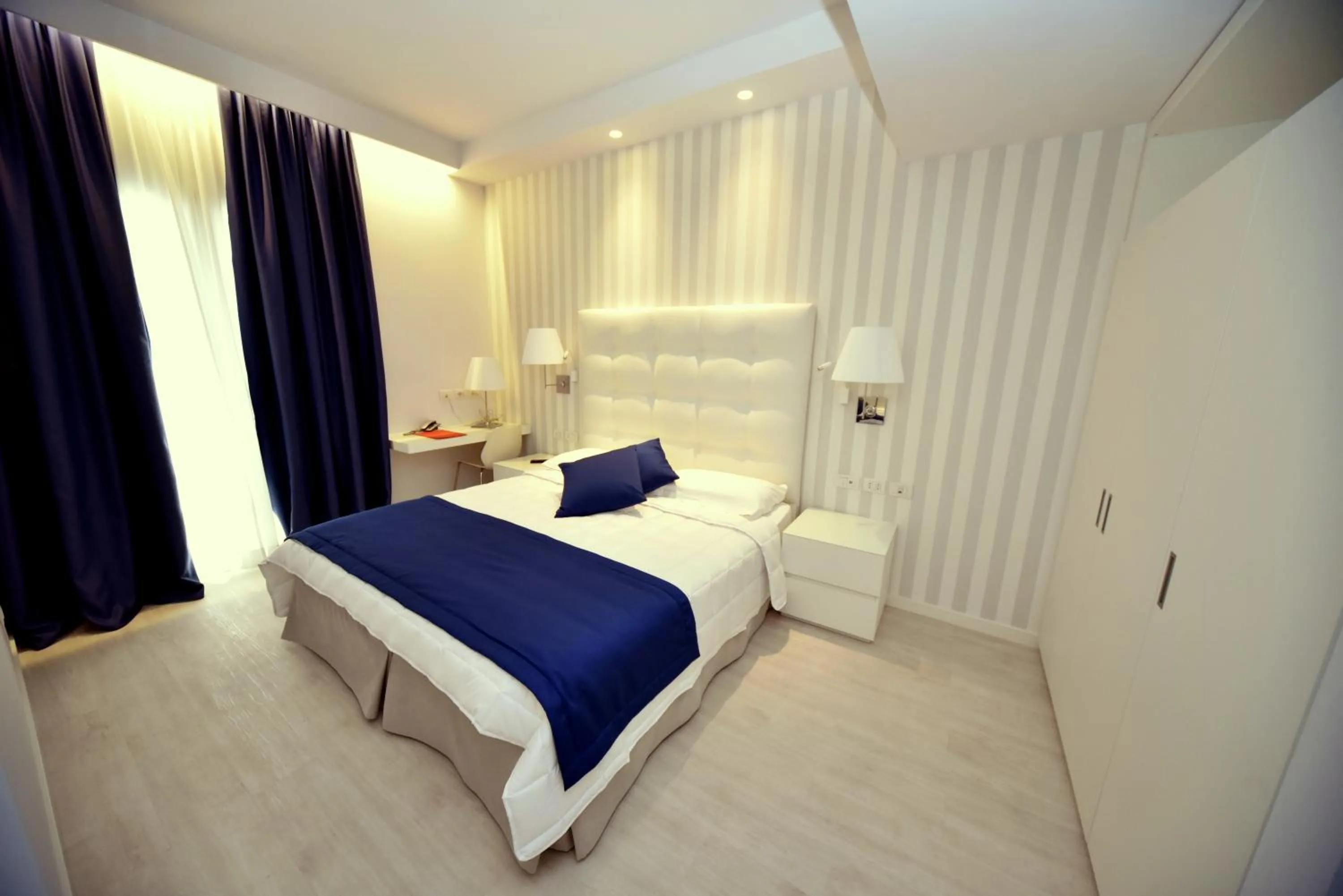 Balcony/Terrace, Bed in Hotel Fedora Riccione - FRONTE MARE