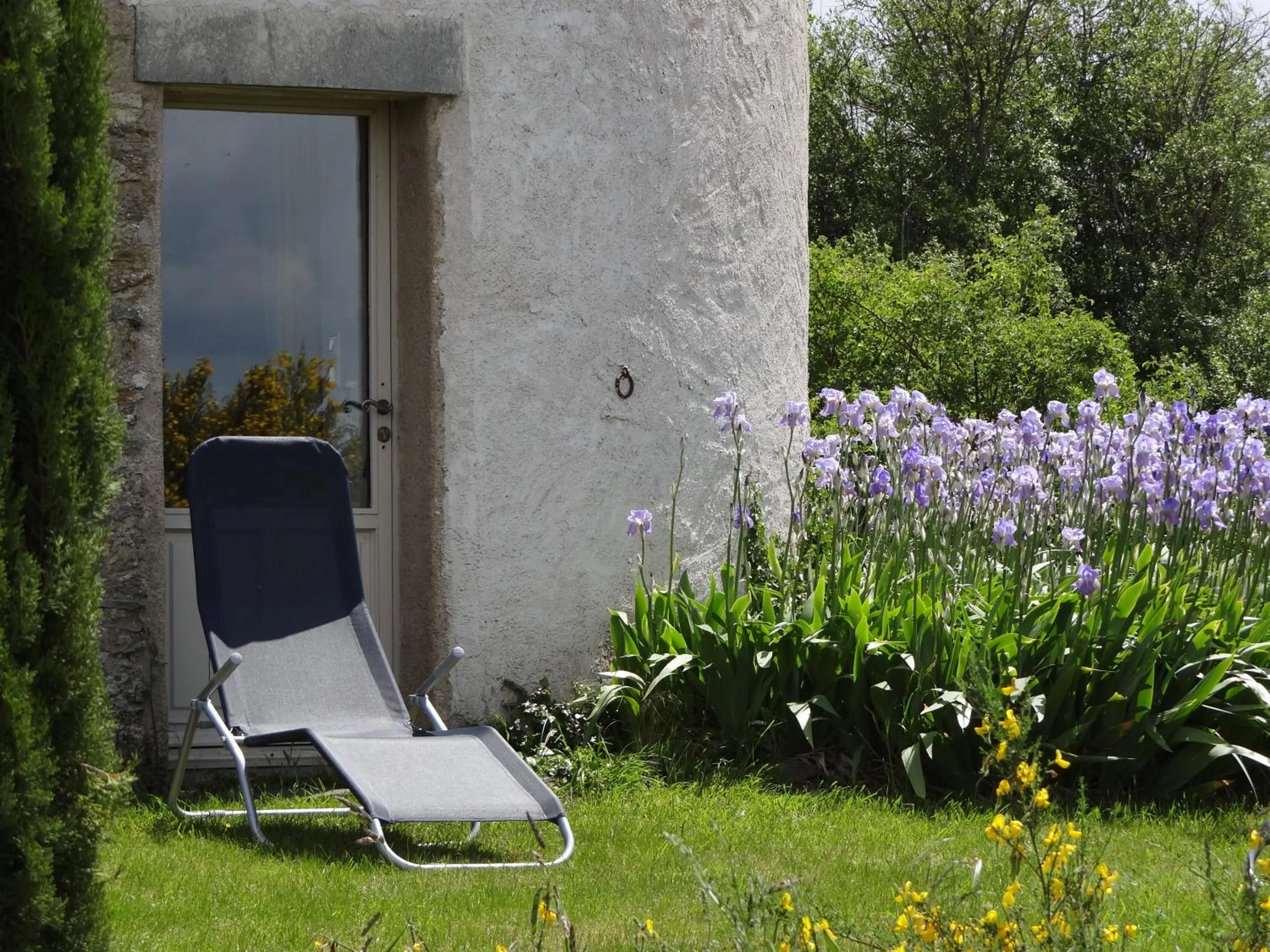 Facade/entrance in La Tour du Moulin Géant