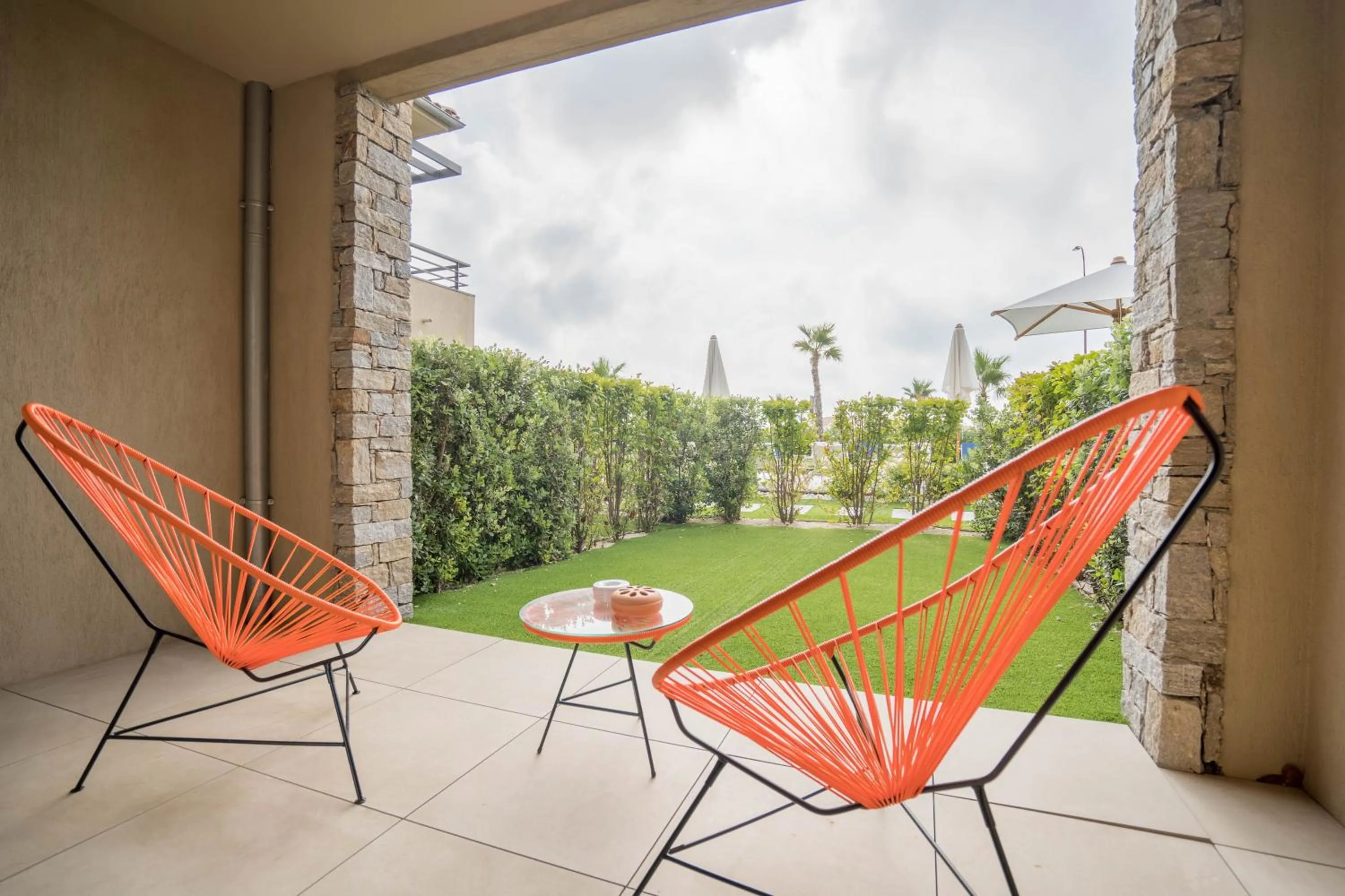 Patio in EDEN HÔTEL