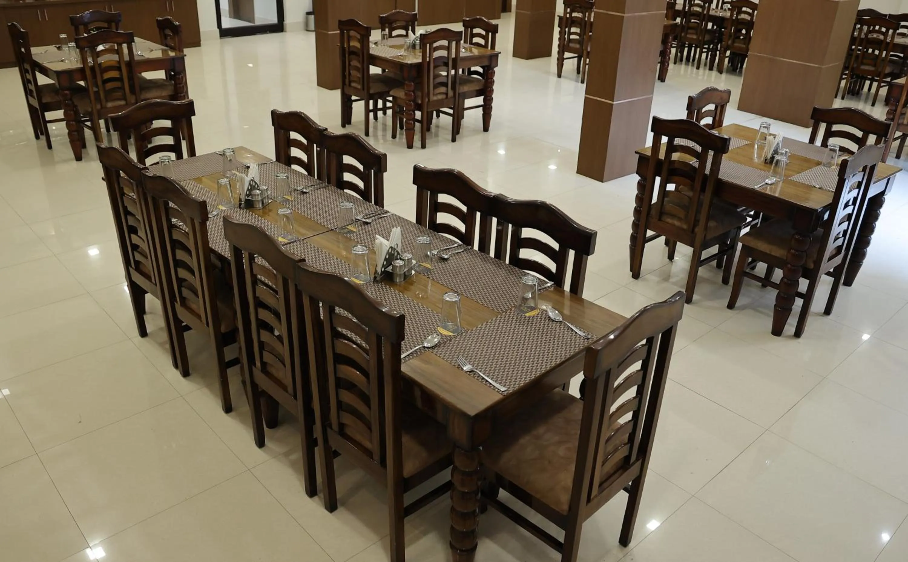 Restaurant/places to eat in ShriGo Hotel Haridwar