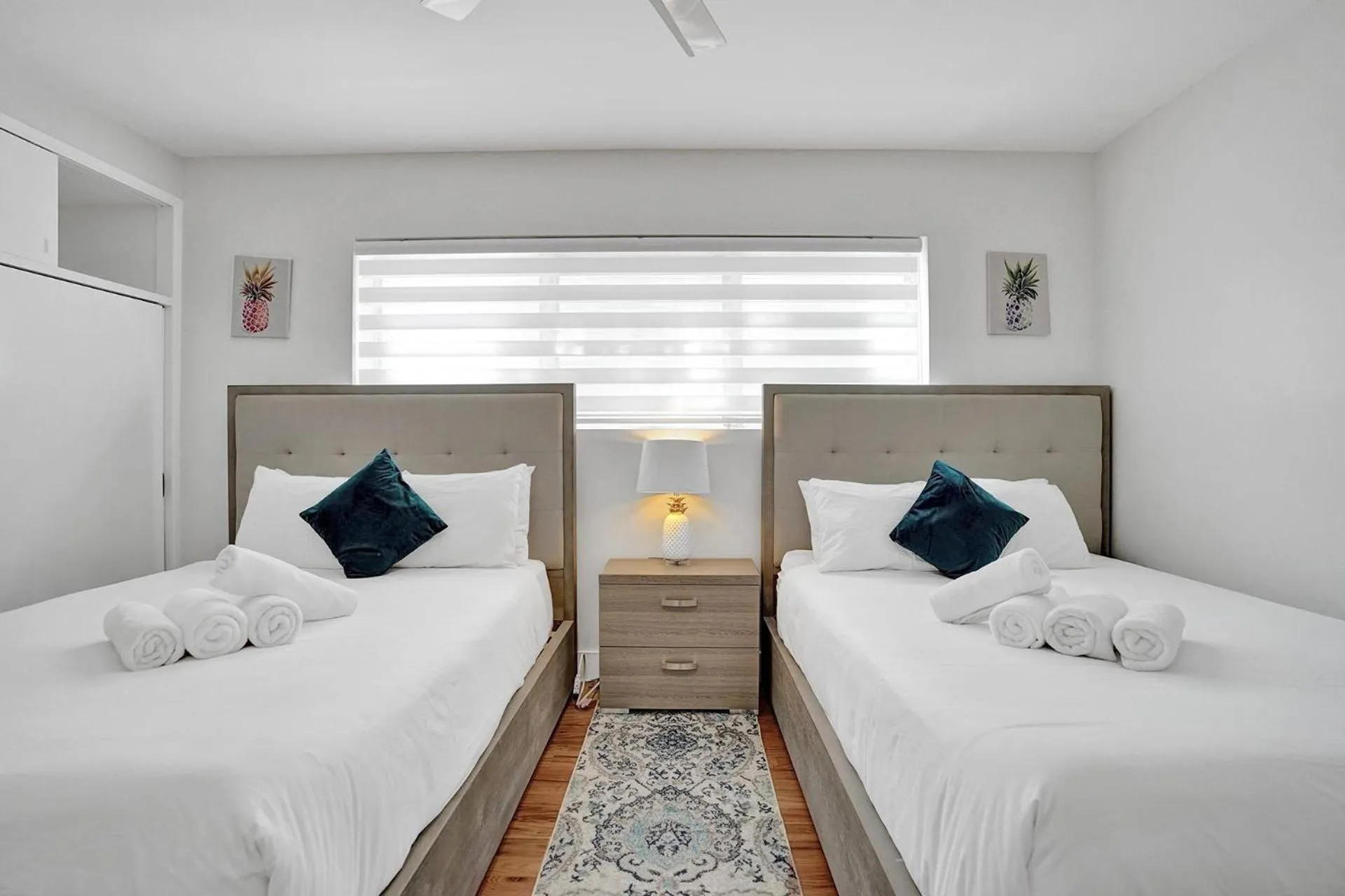 Bedroom, Bed in Bay Harbor Suites