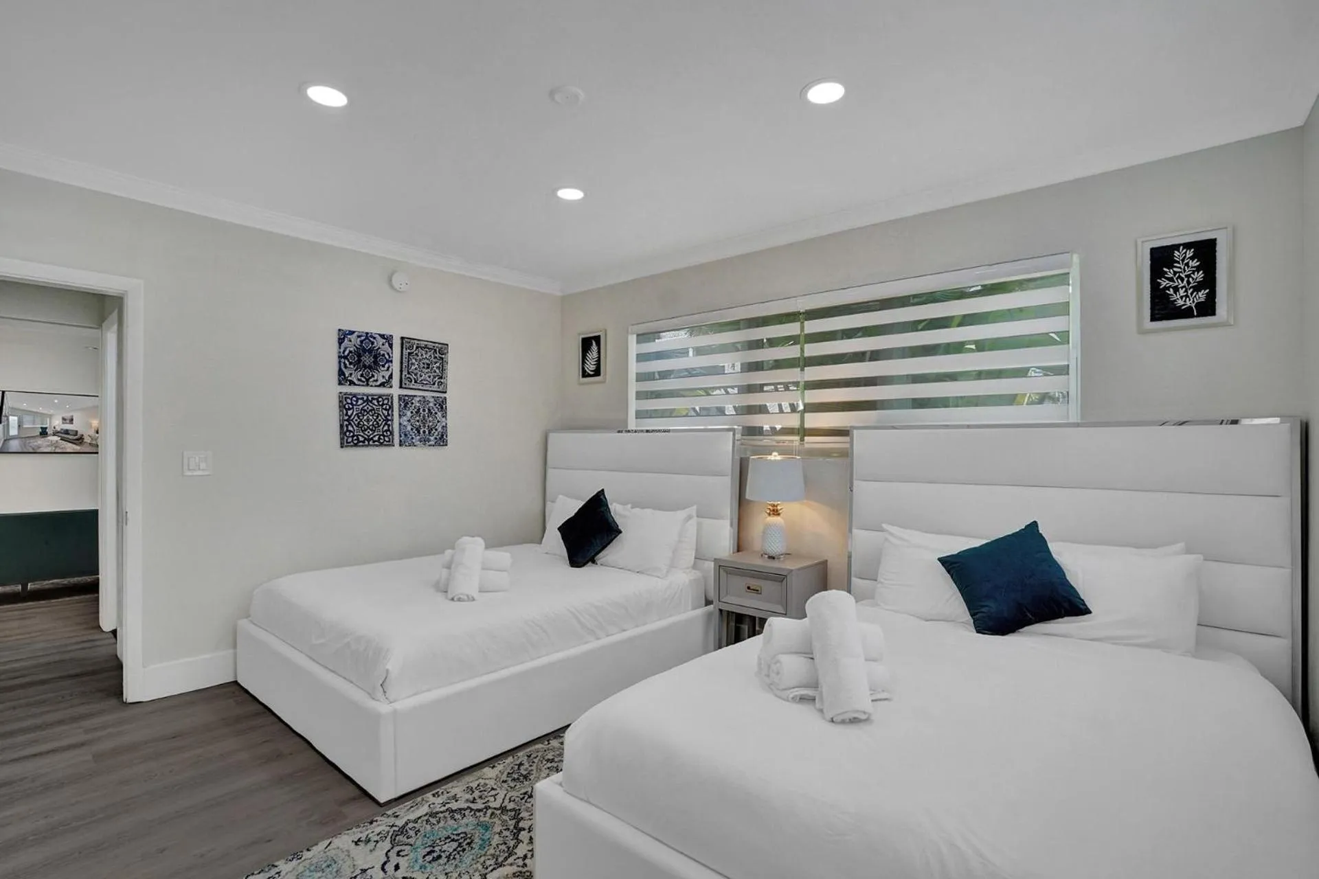 Bedroom, Bed in Bay Harbor Suites