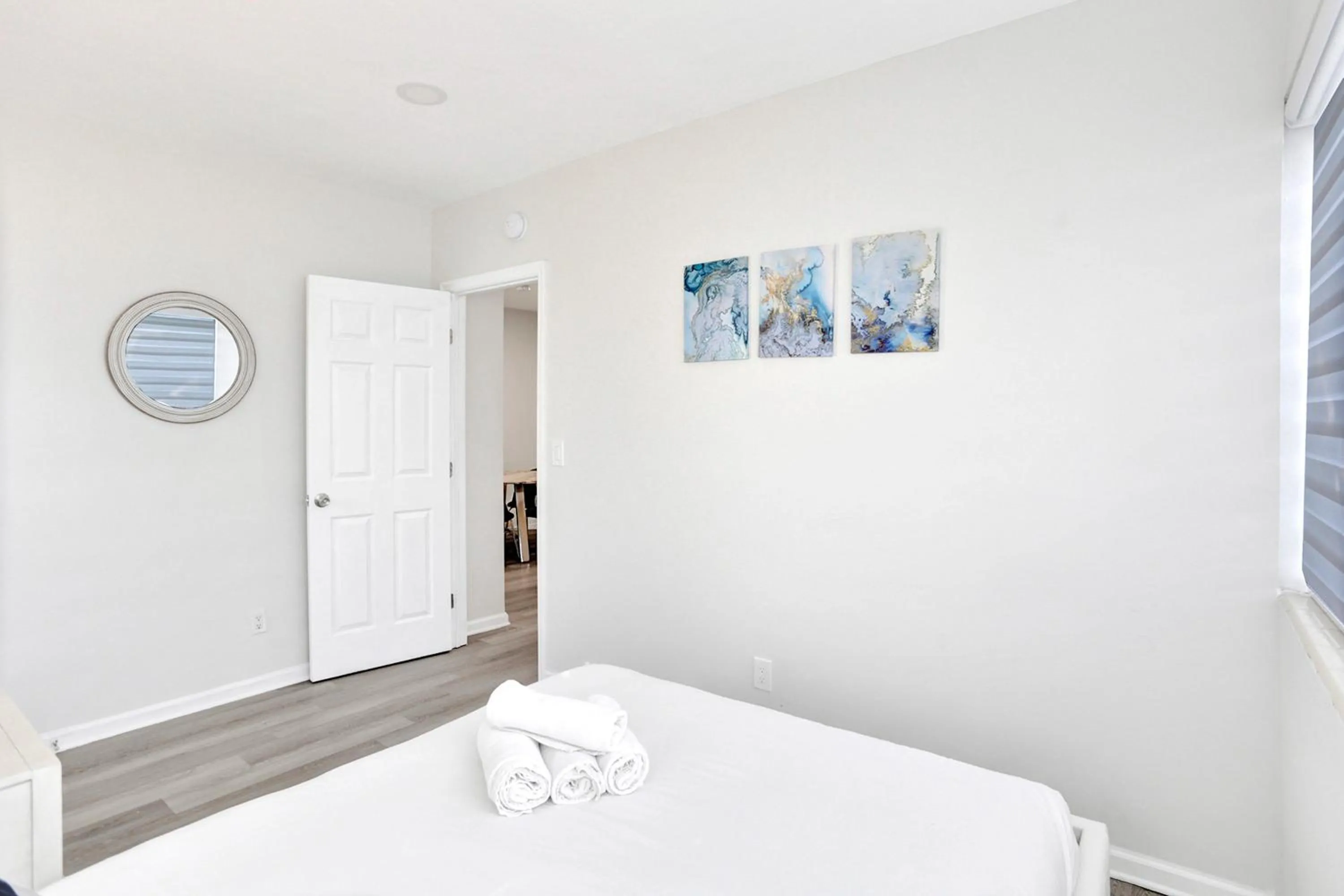 Bed in Bay Harbor Suites