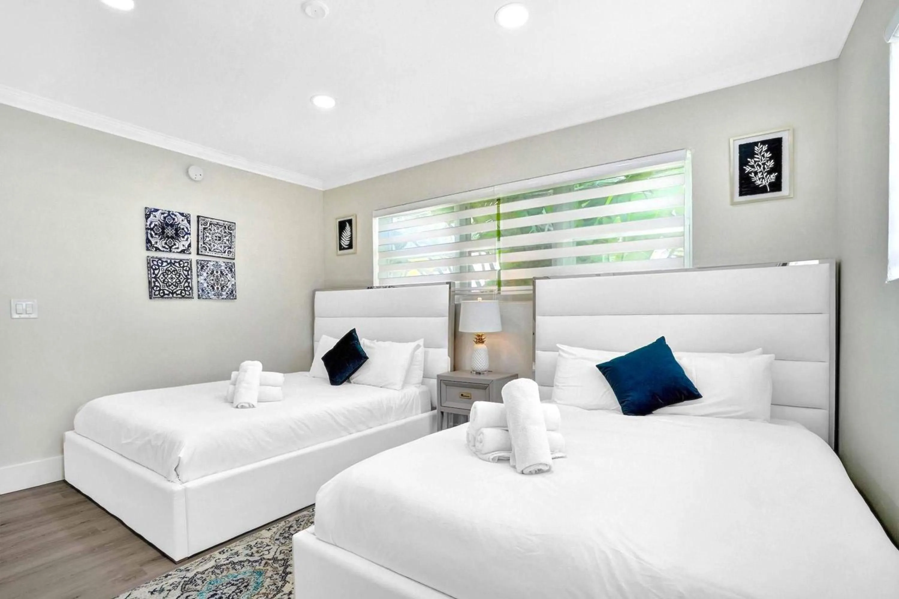 Bed in Bay Harbor Suites