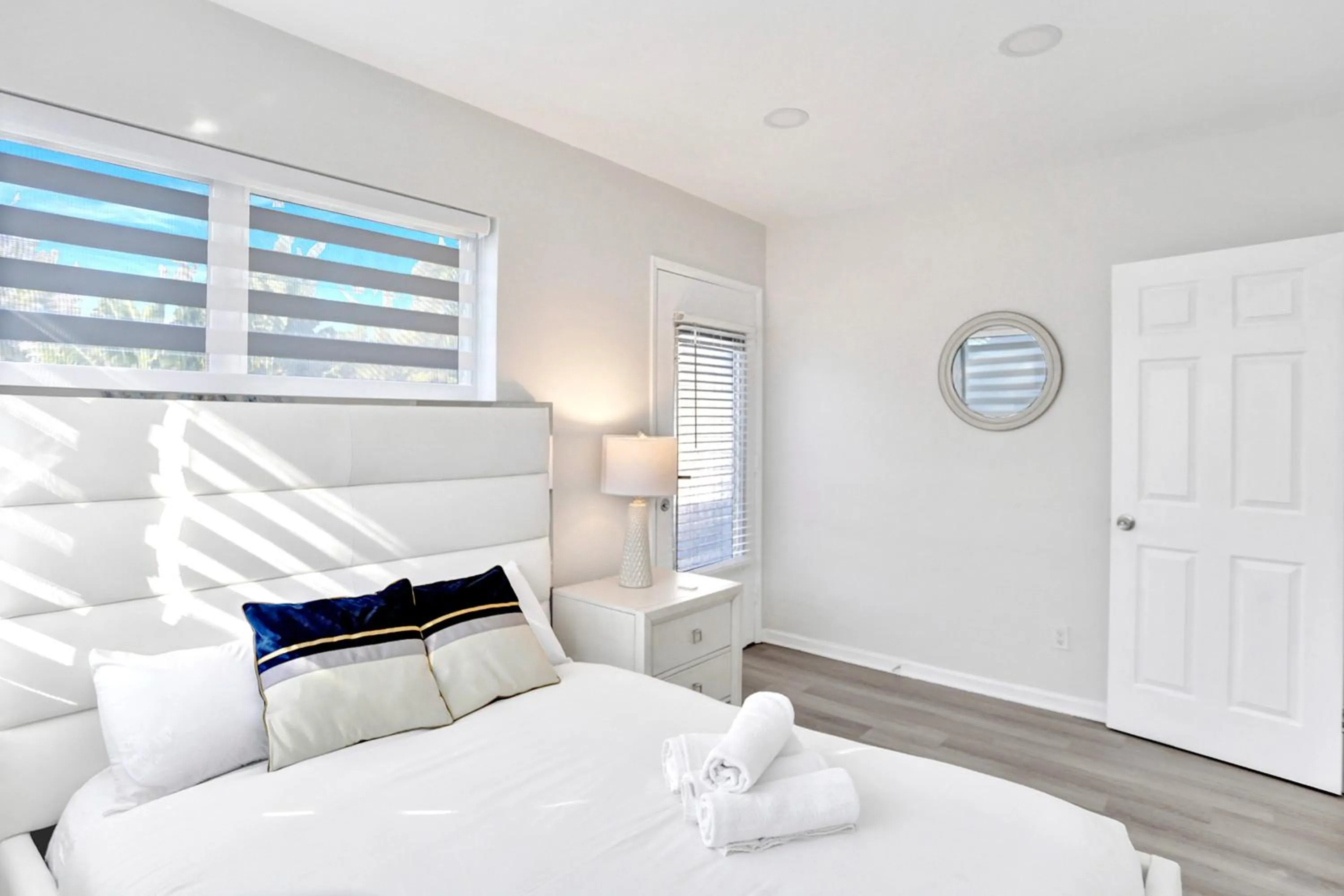 Bed in Bay Harbor Suites