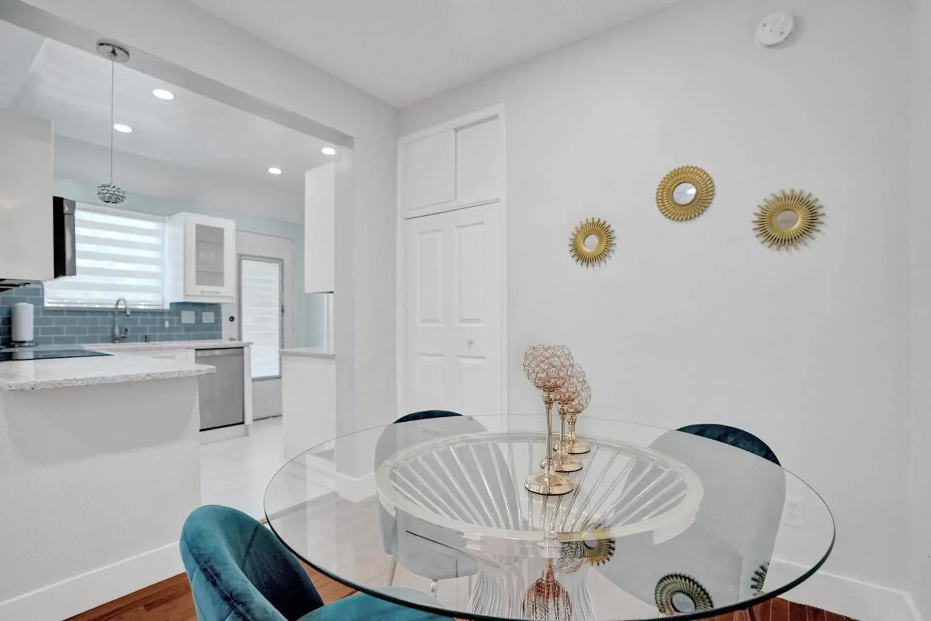 Superior Apartment in Bay Harbor Suites Superior Apartment in Bay Harbor Suites