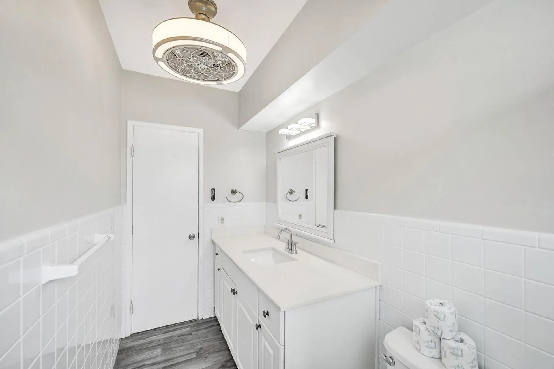 Bathroom in Bay Harbor Suites