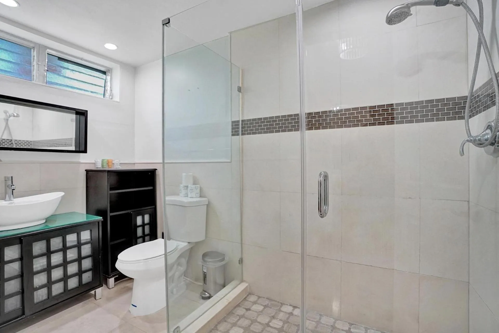 Bathroom in Bay Harbor Suites