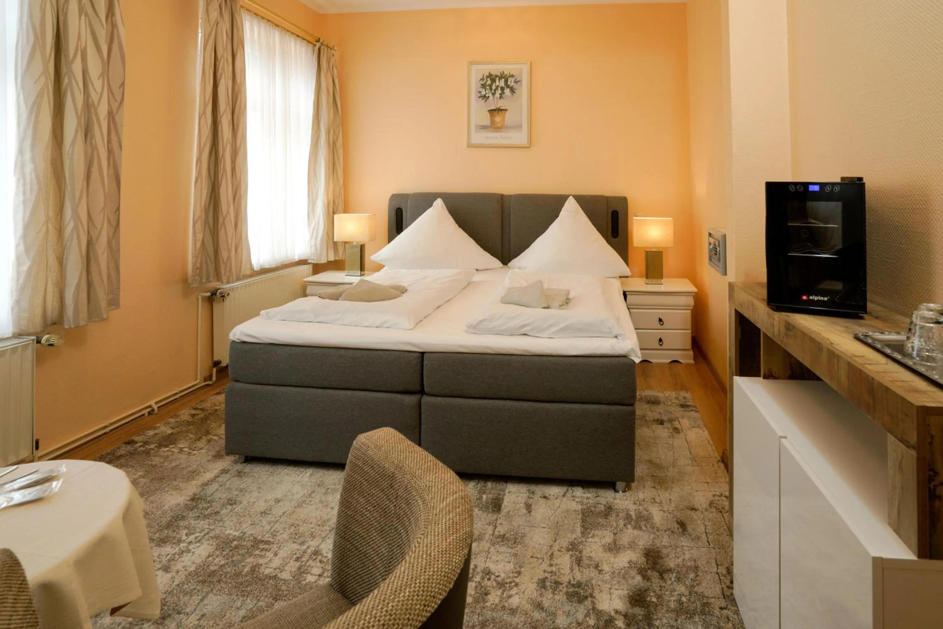 Photo of the whole room, Bed in Hotel Zur Mühle