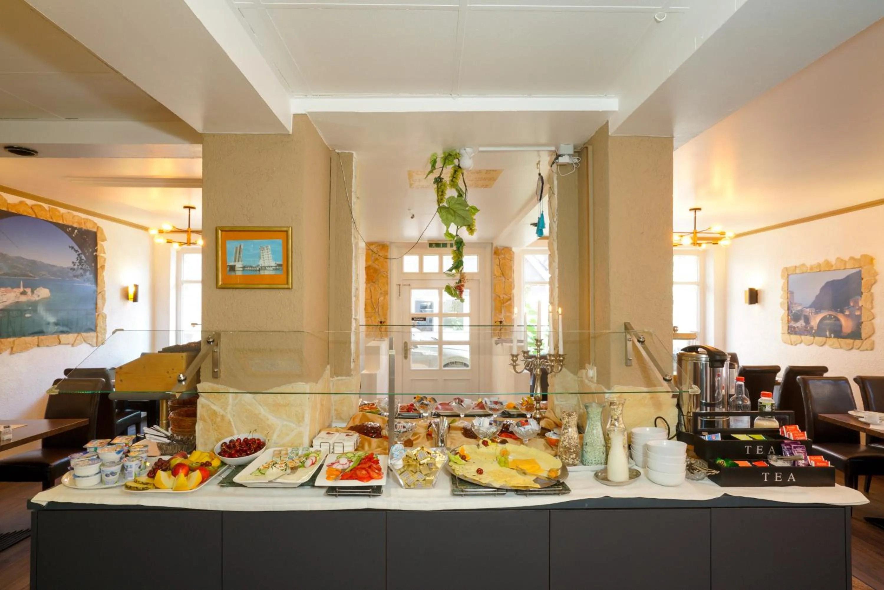 Breakfast in Hotel Zur Mühle