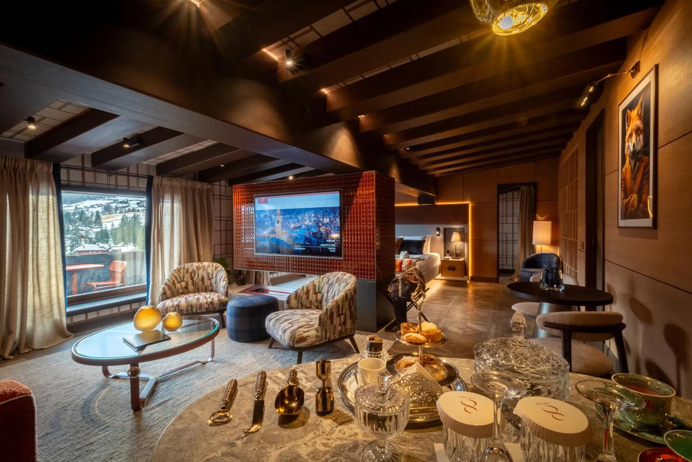 Seating area in Eight Cortina