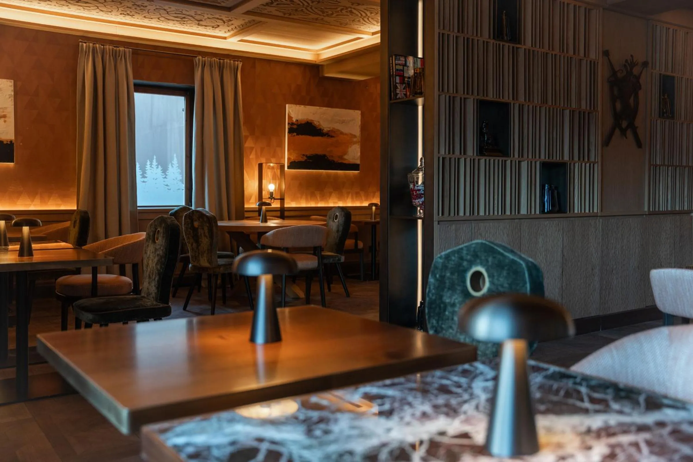 Restaurant/places to eat in Eight Cortina