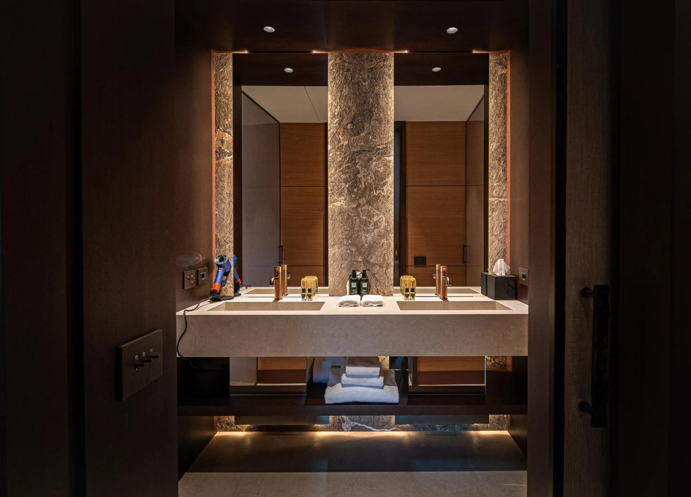 Bathroom in Eight Cortina