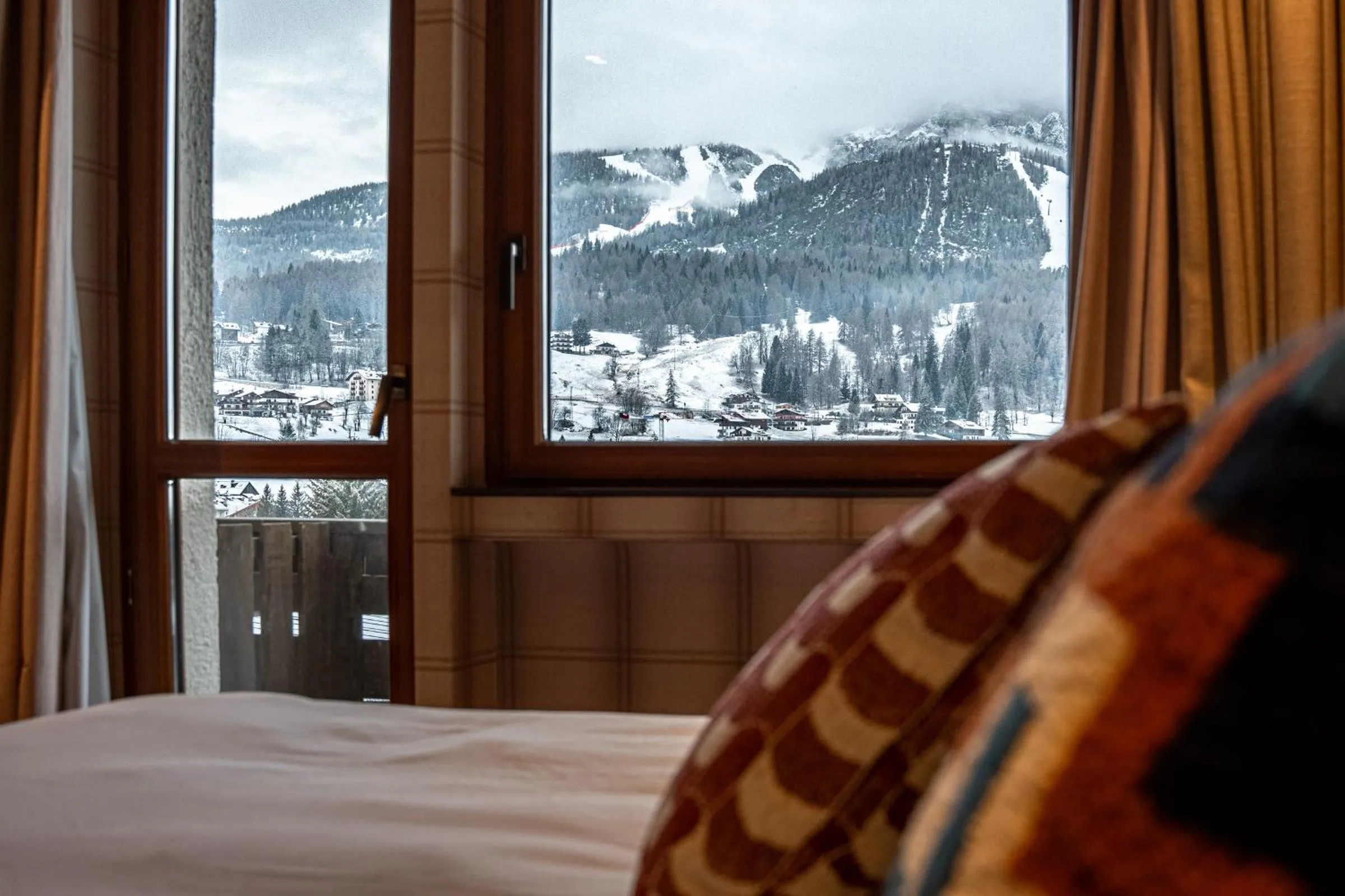 Bed in Eight Cortina