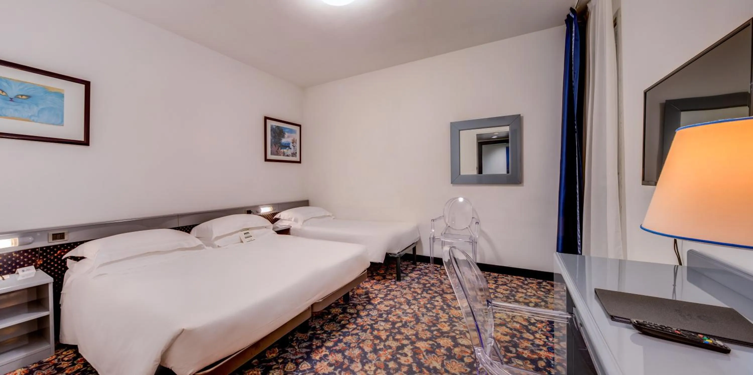 Bed in Hotel San Giusto