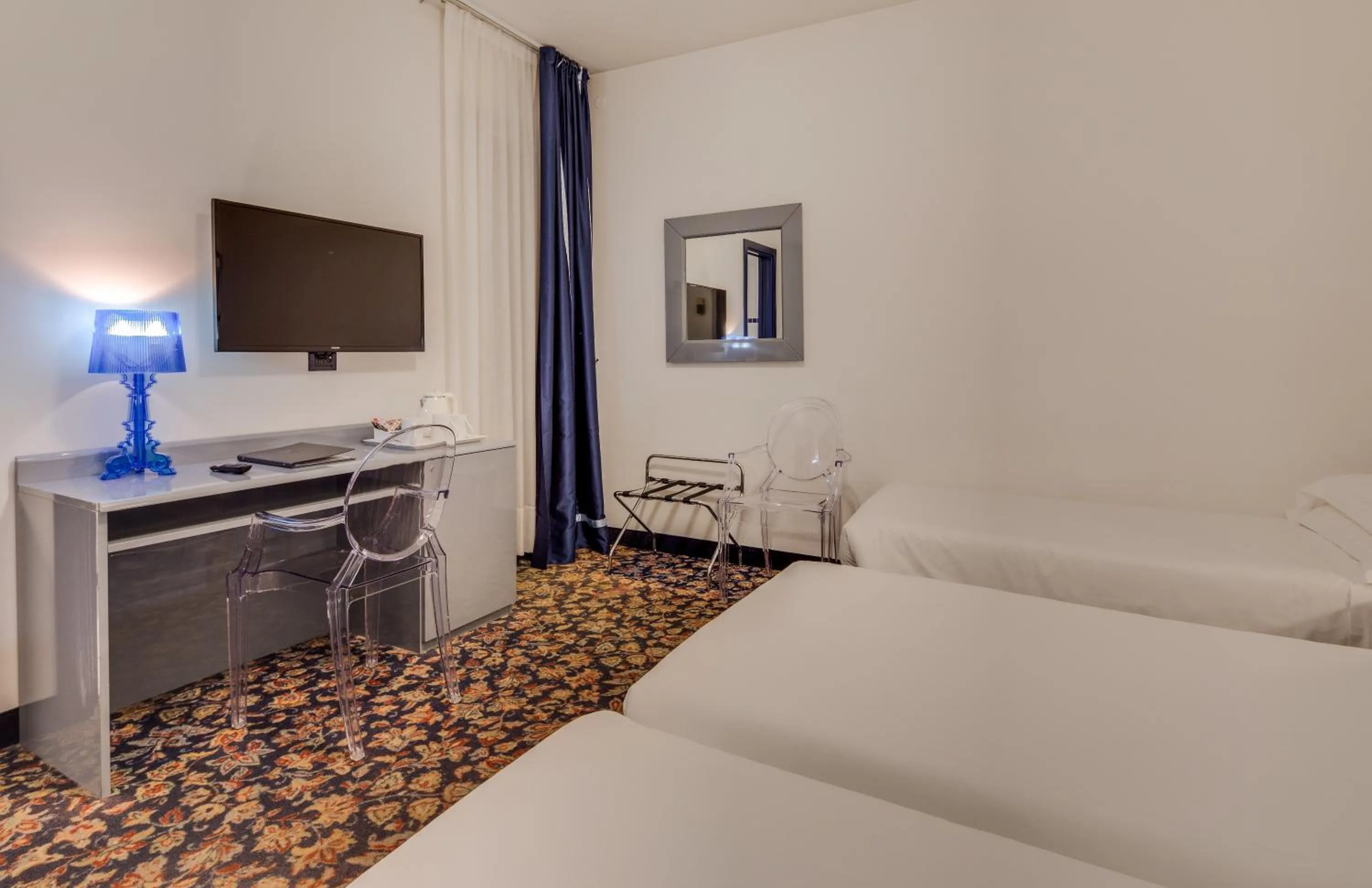 Photo of the whole room, Bed in Hotel San Giusto