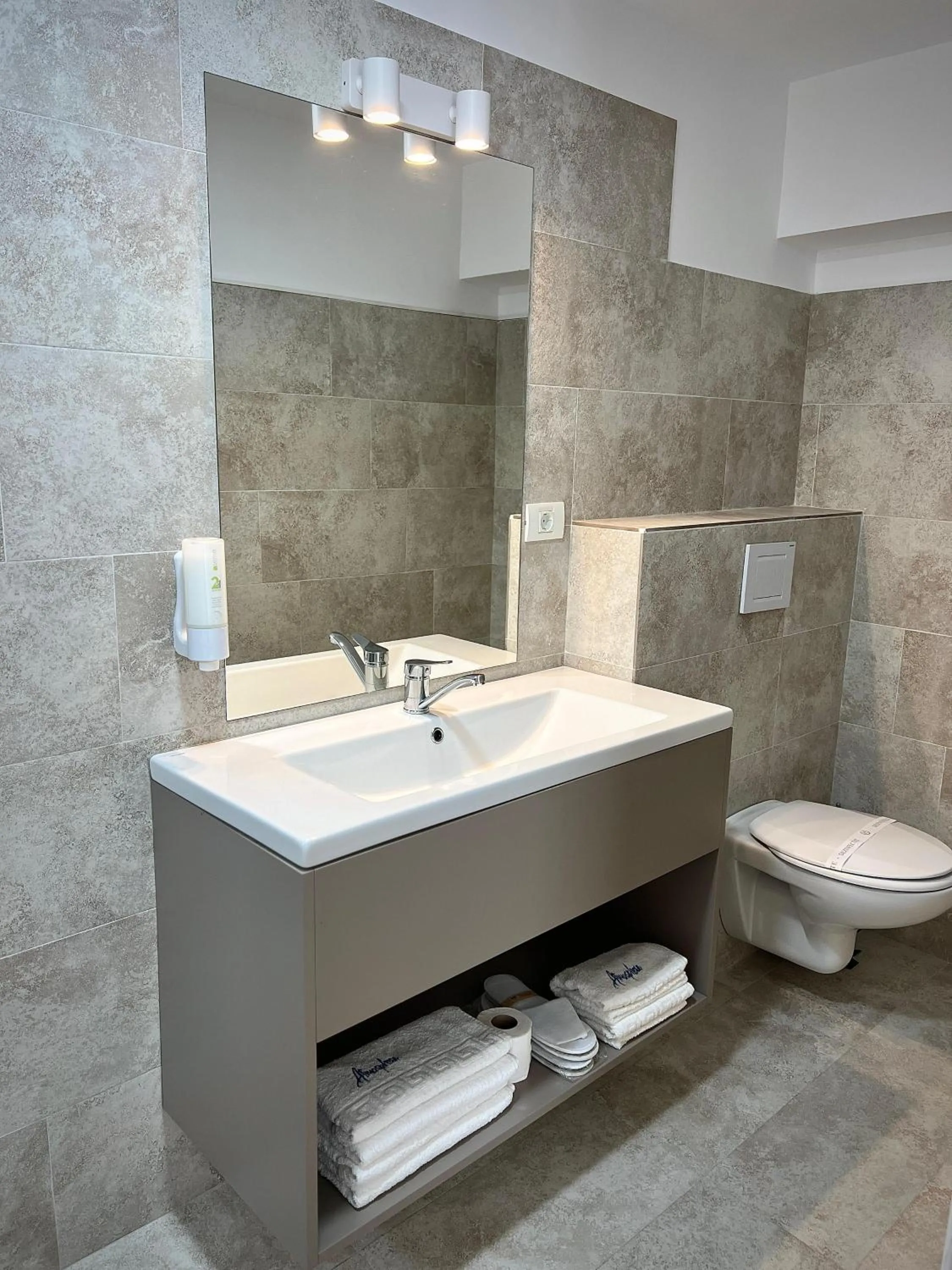 Shower in Atmosphere by the Sea