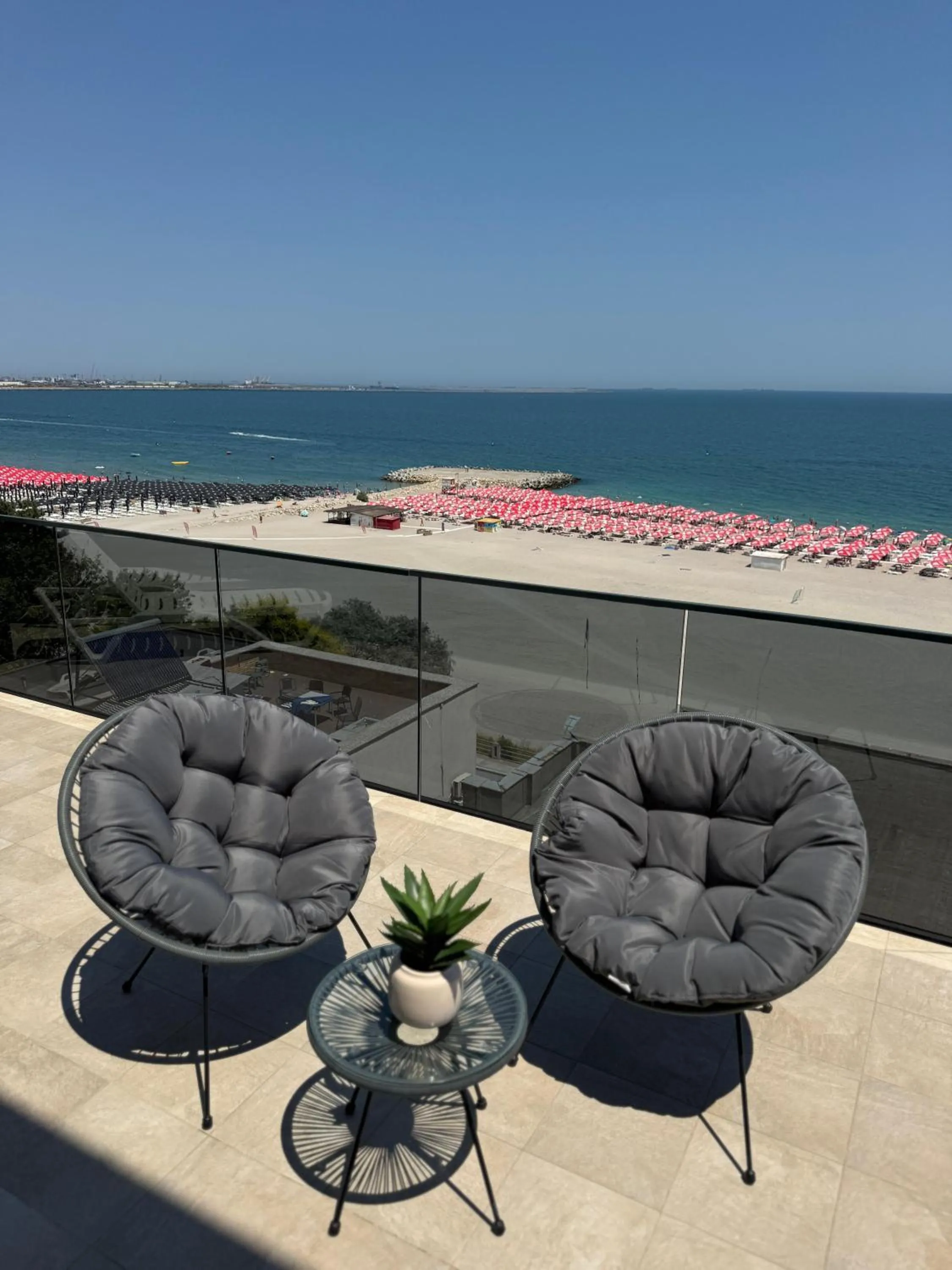 Balcony/Terrace in Atmosphere by the Sea