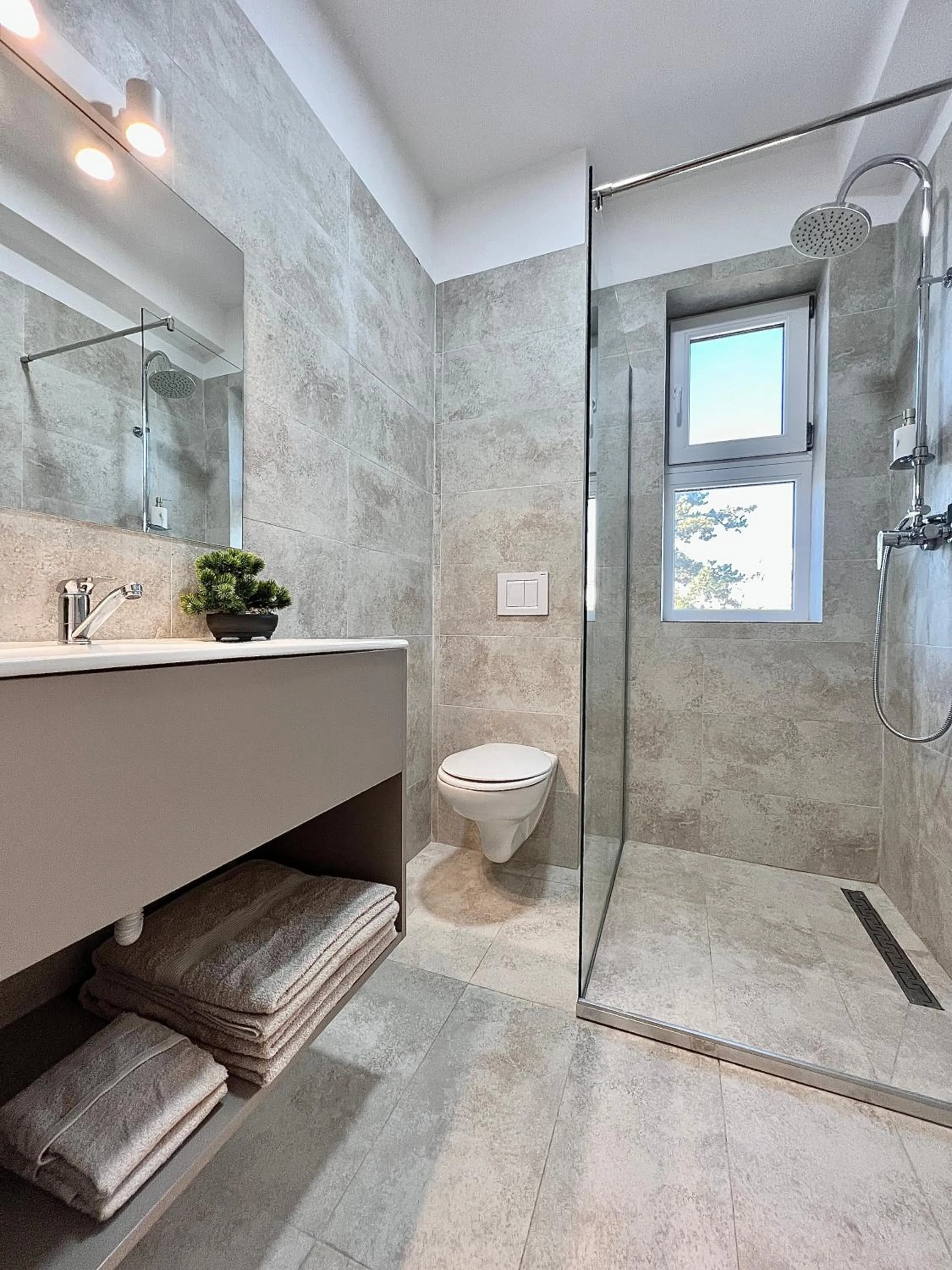 Shower in Atmosphere by the Sea
