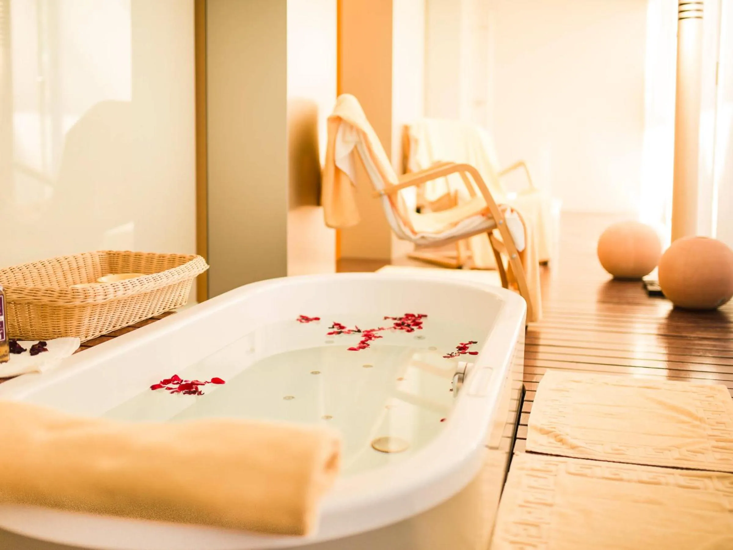 Hot Tub in Parkhotel Marlena - Adults Only