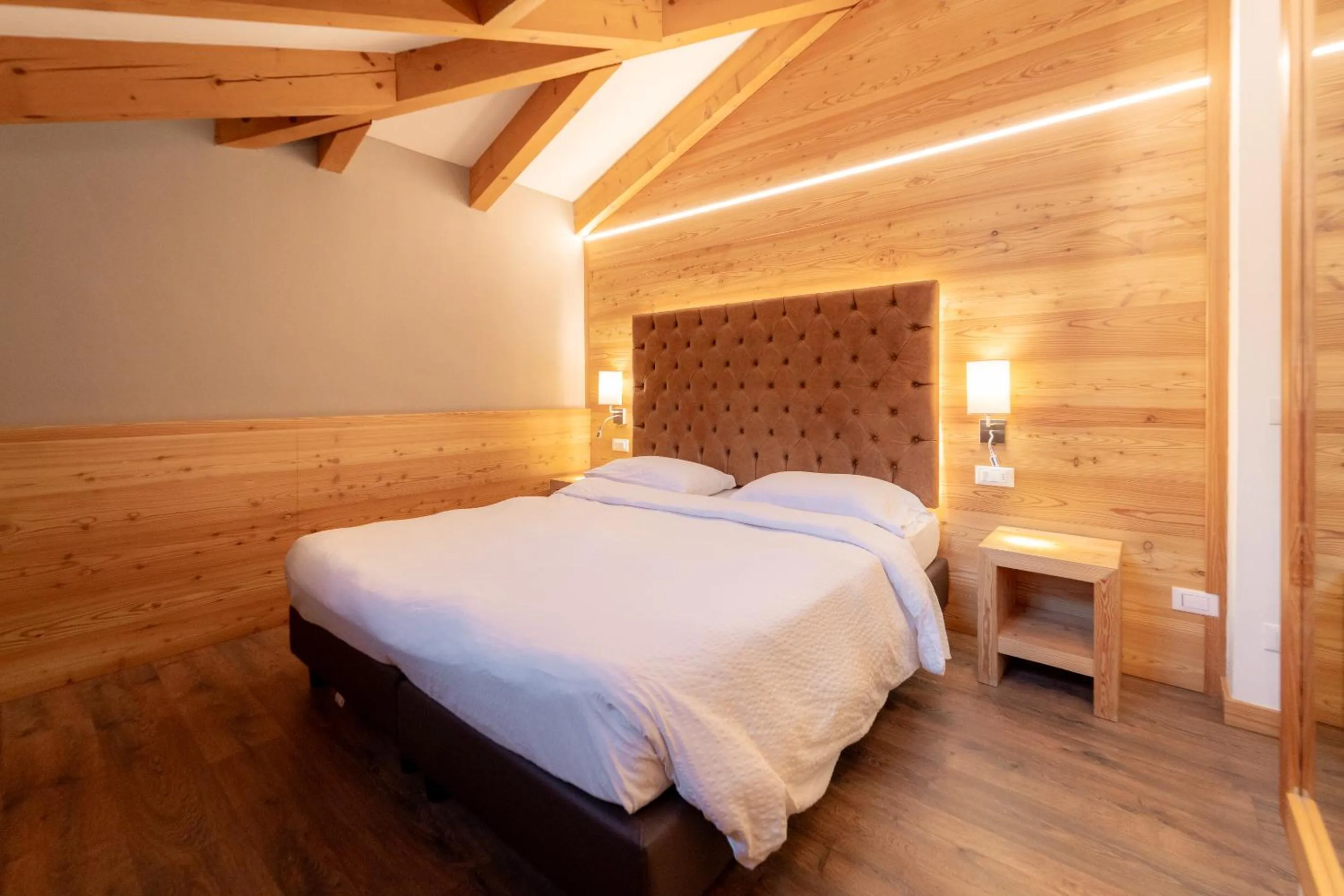 Bed in Hotel Garni Arnica ***S