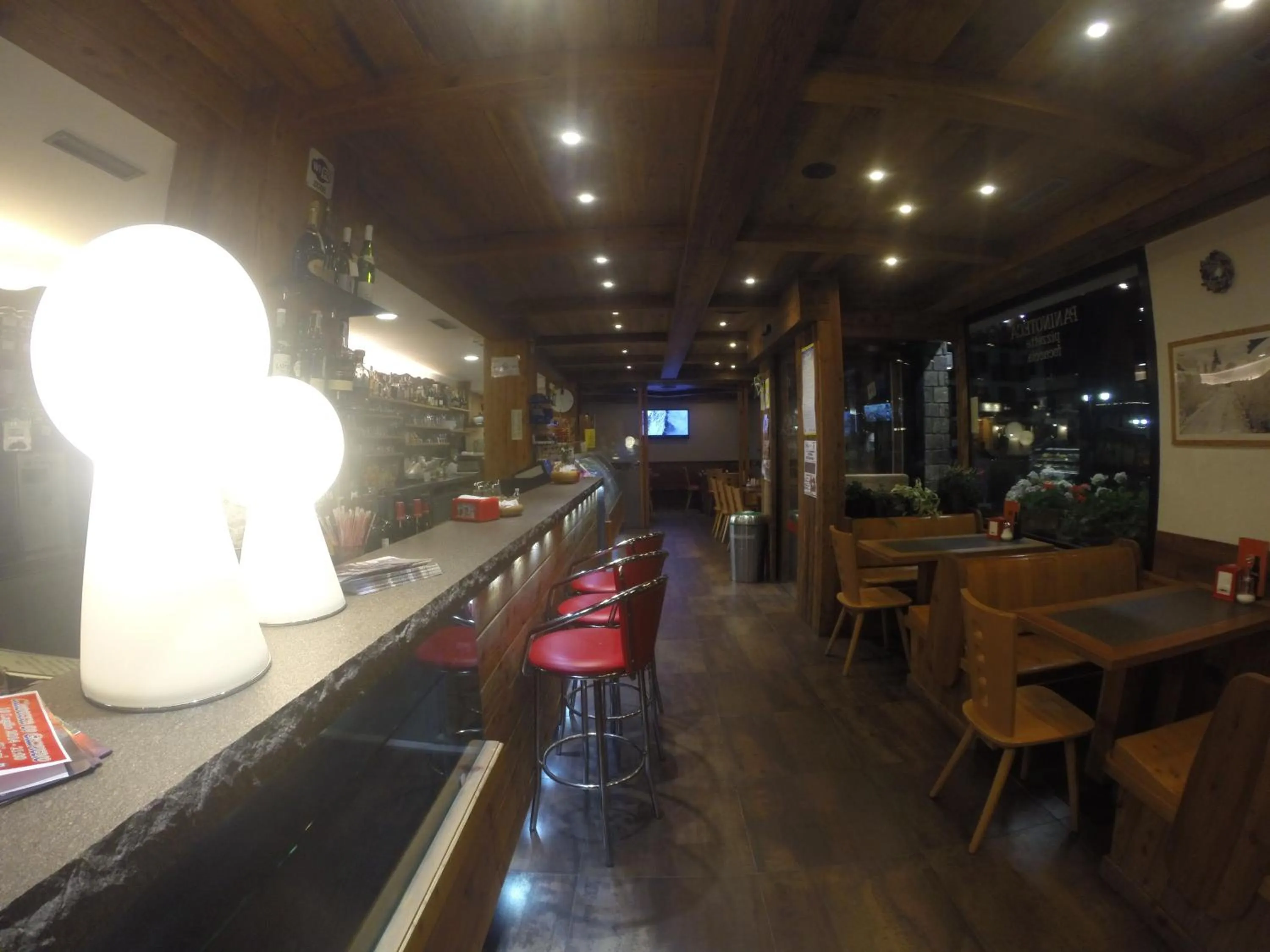 Lounge or bar in Hotel Garni Arnica ***S