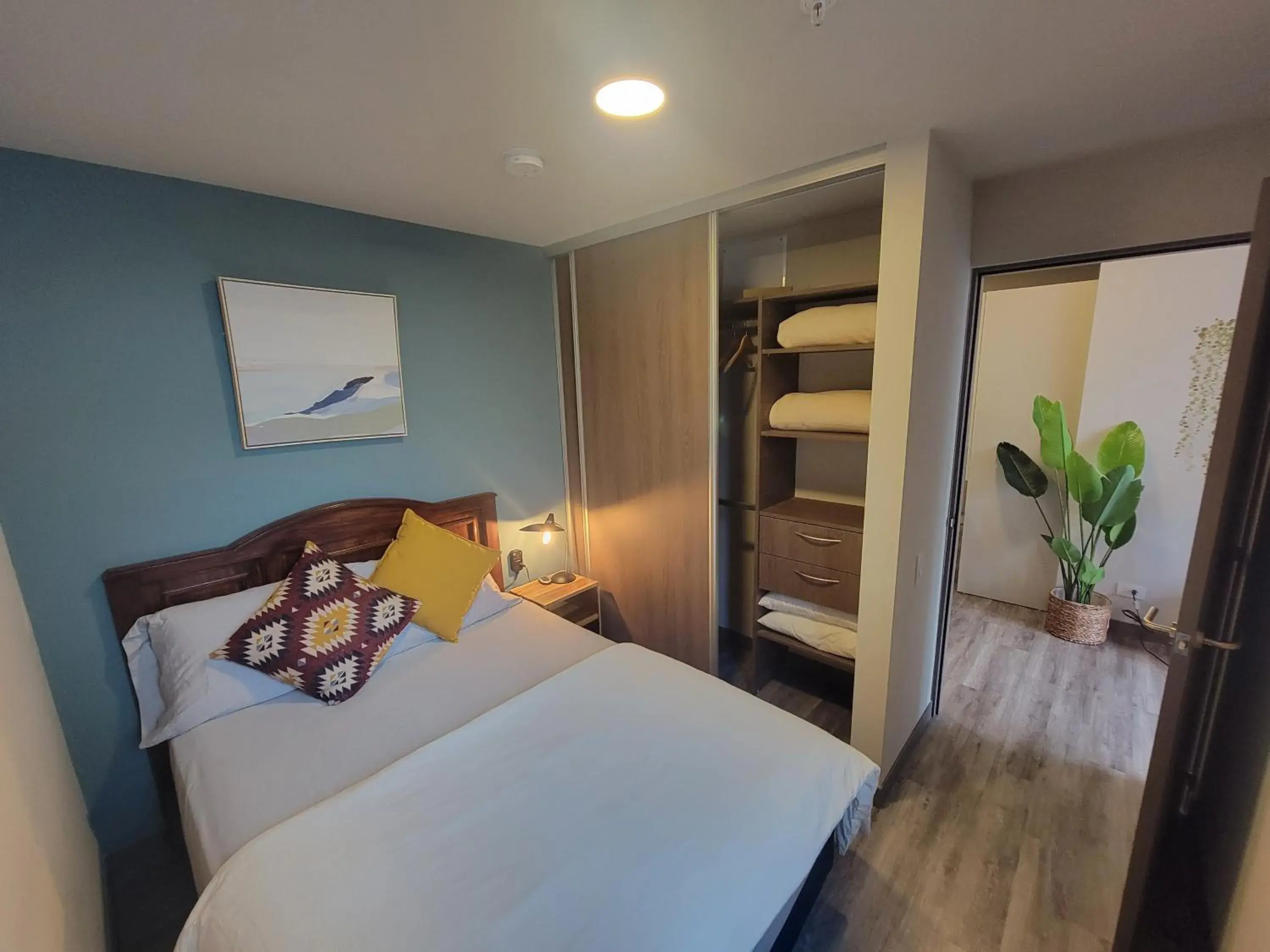 Two-Bedroom Apartment in Cosmopolitan APT 1407, 5 Star Facilities, 15m SJO Airport, Parking, Pool, Gym Two-Bedroom Apartment in Cosmopolitan APT 1407, 5 Star Facilities, 15m SJO Airport, Parking, Pool, Gym