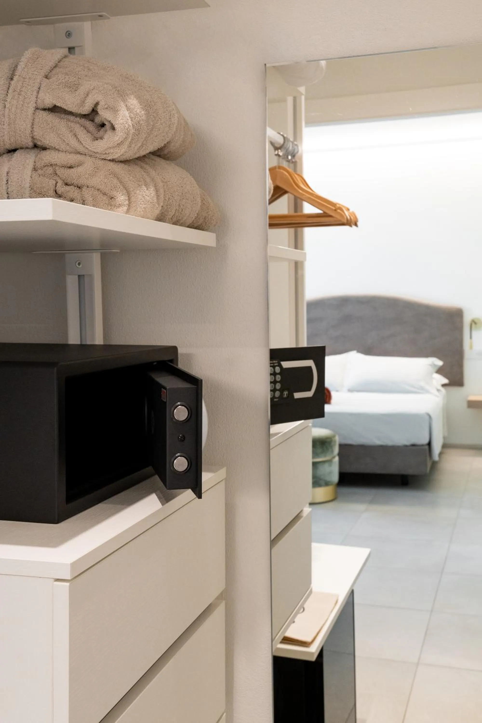 Bedroom, Bed in Hotel Corallo